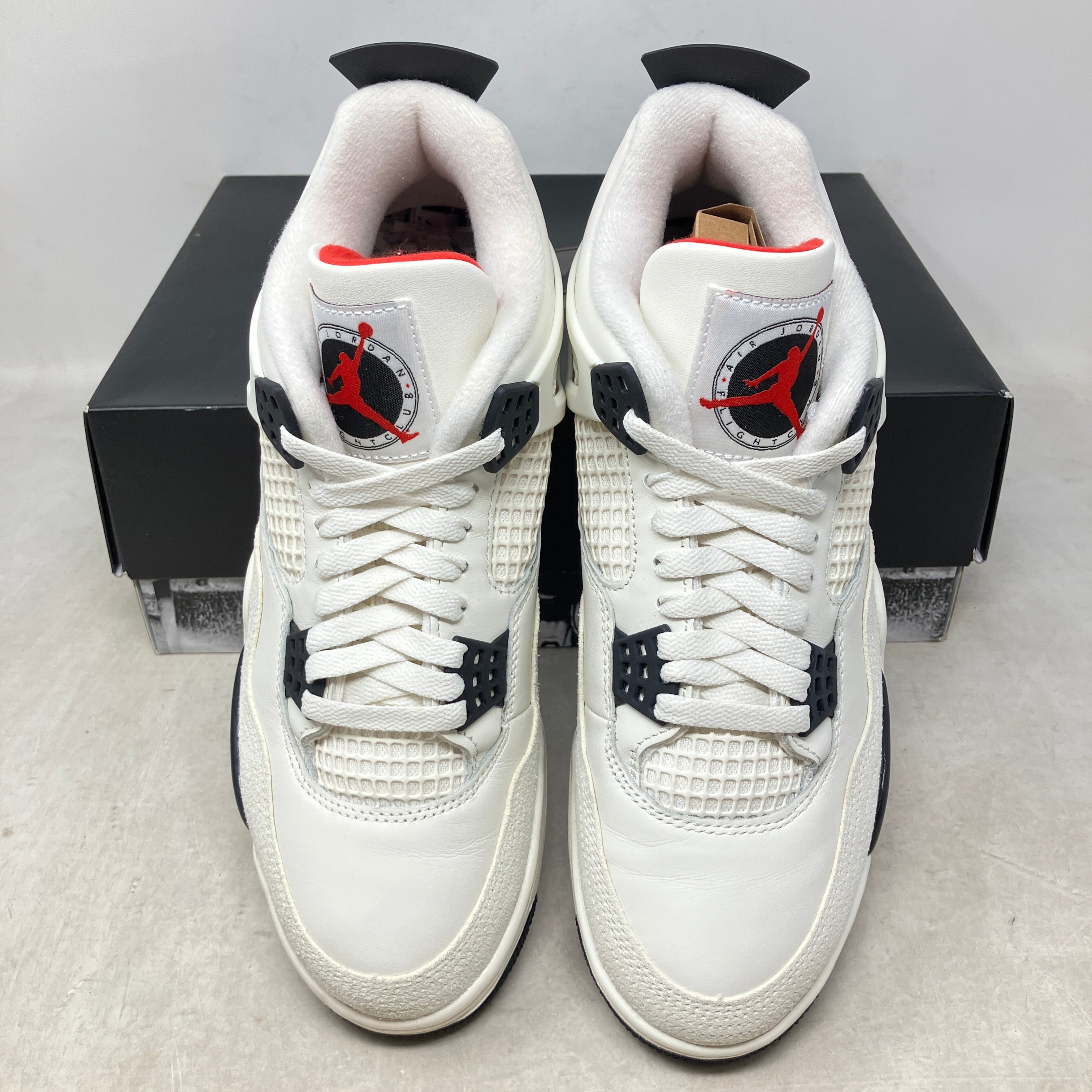 Jordan 4 Retro Flight Club