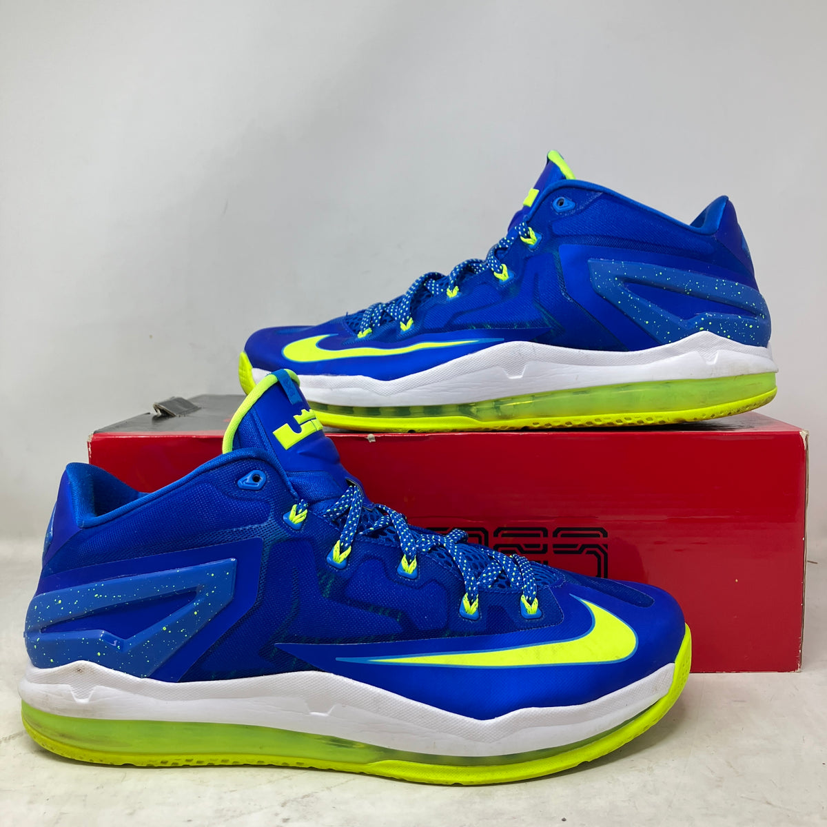 Nike LeBron 11 Low Sprite