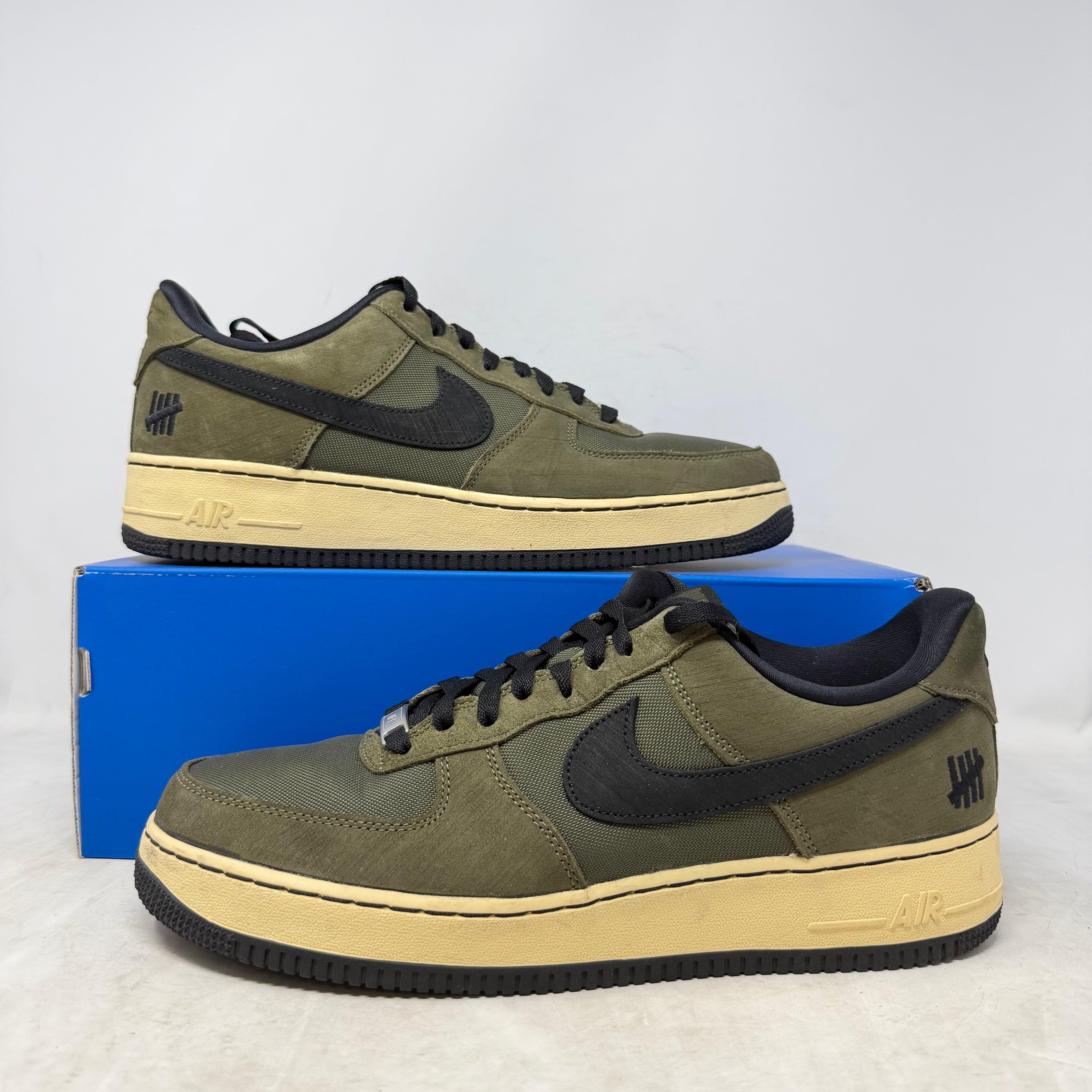 Nike Air Force 1 Low SP Undefeated Ballistic Dunk vs. AF1