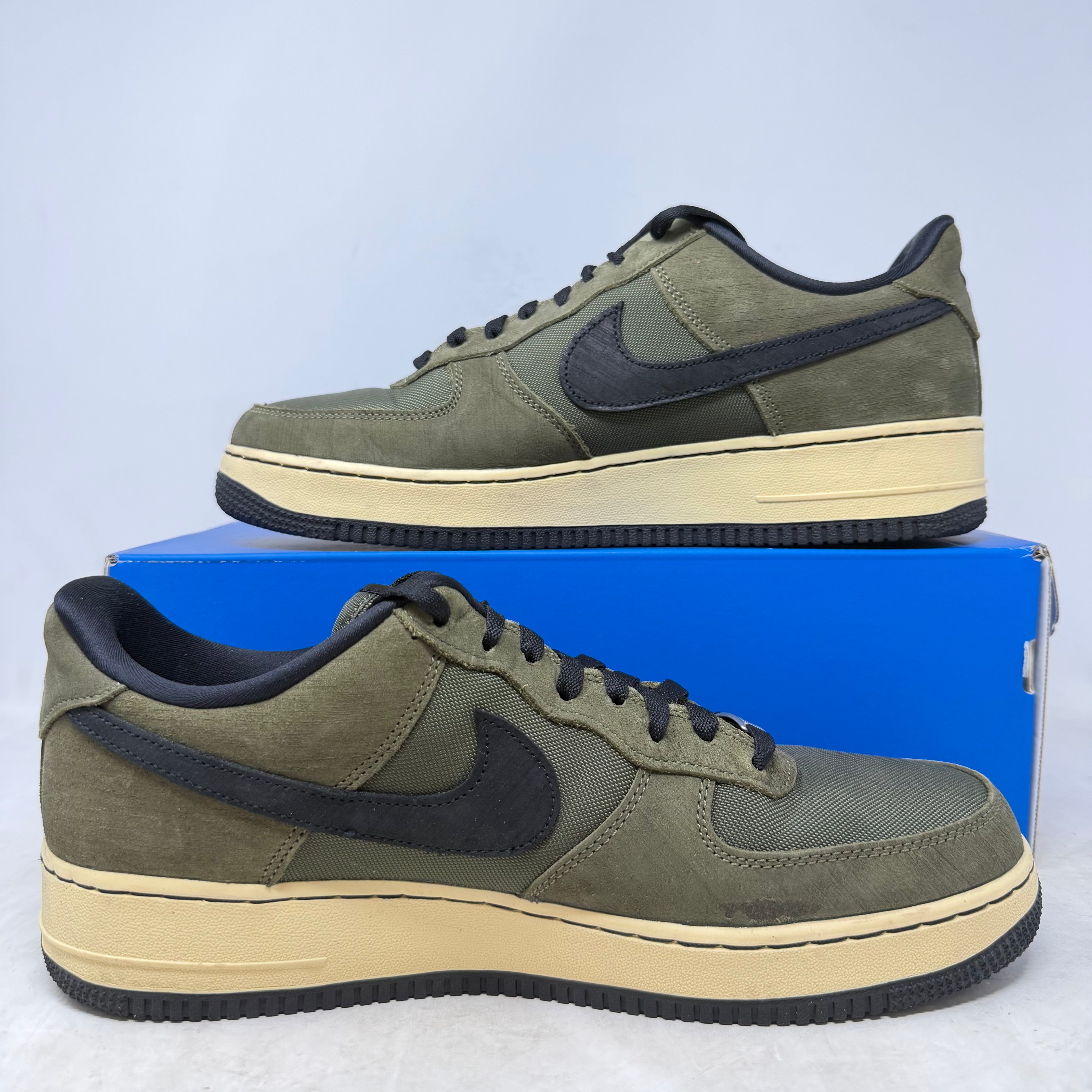 Nike Air Force 1 Low SP Undefeated Ballistic Dunk vs. AF1