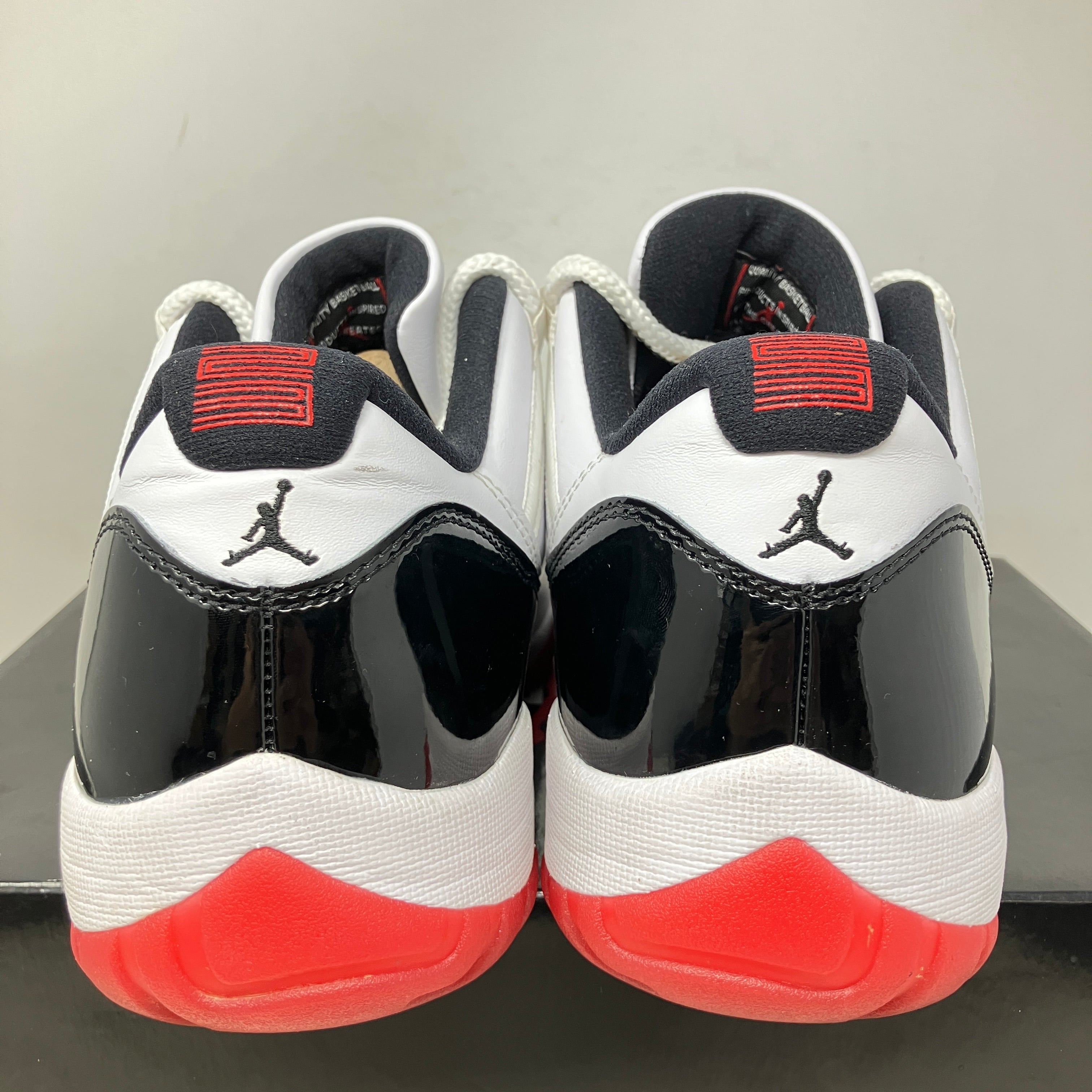 Jordan 11 Retro Low Concord Bred