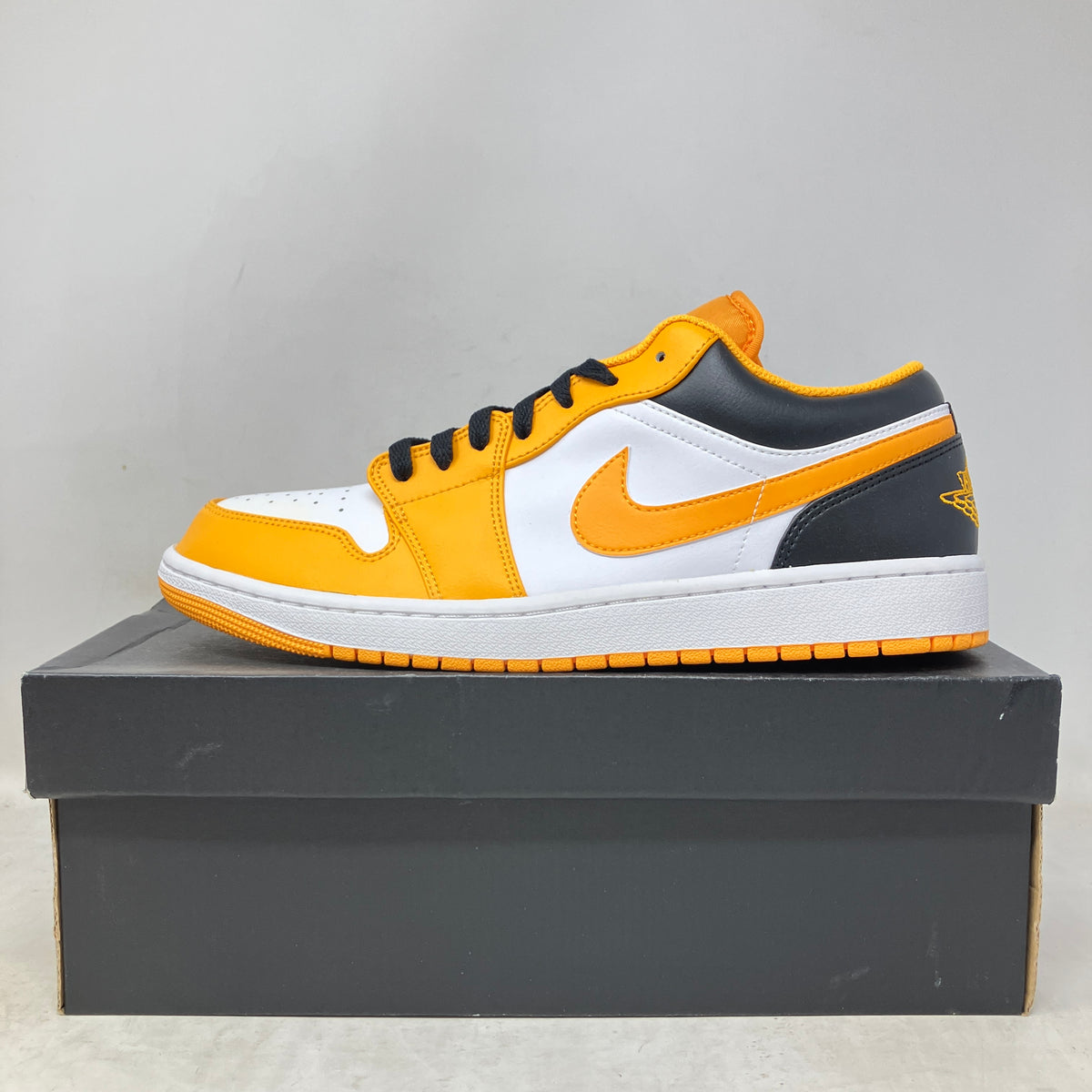 Jordan 1 Low Taxi
