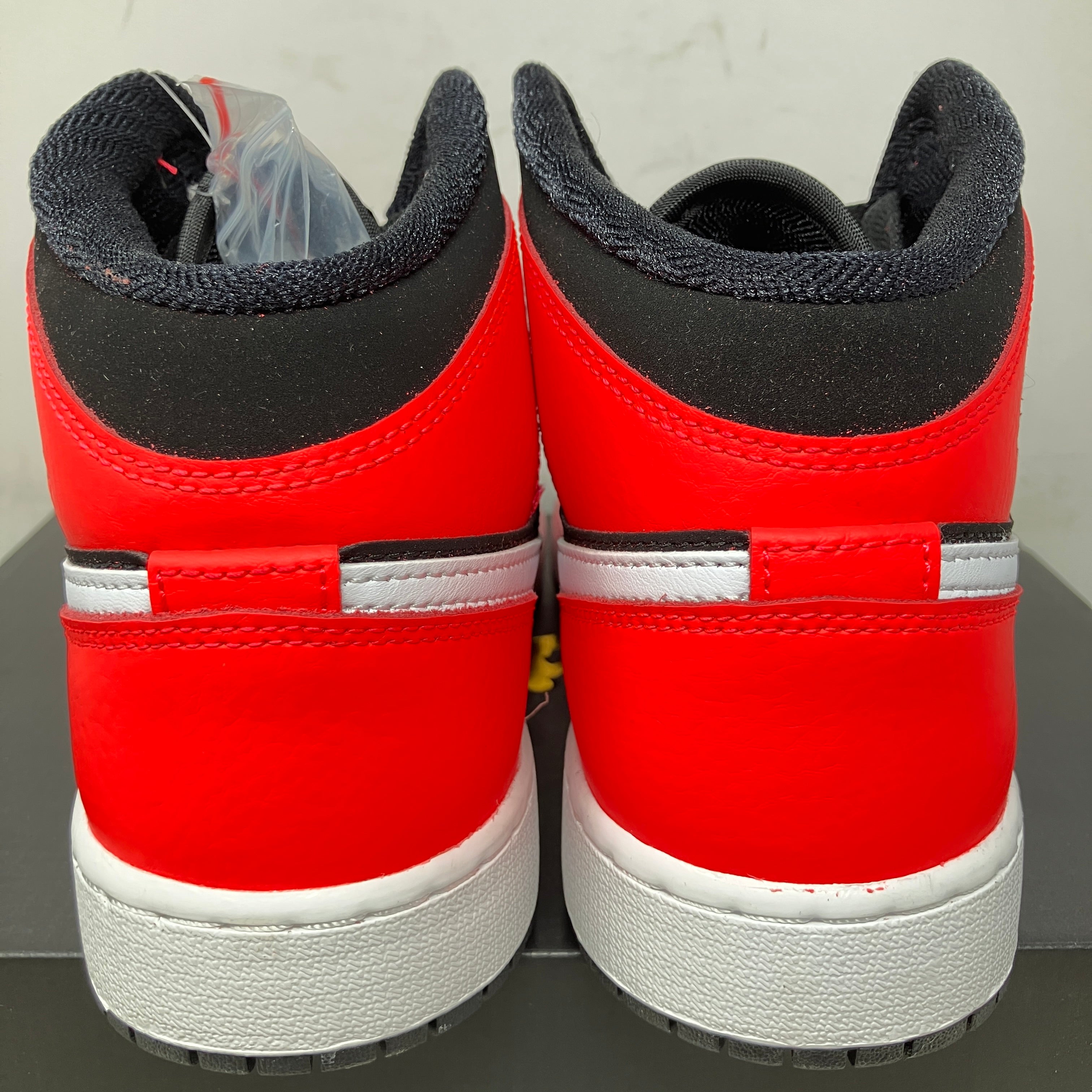 Jordan 1 Mid Infrared 23 (GS)