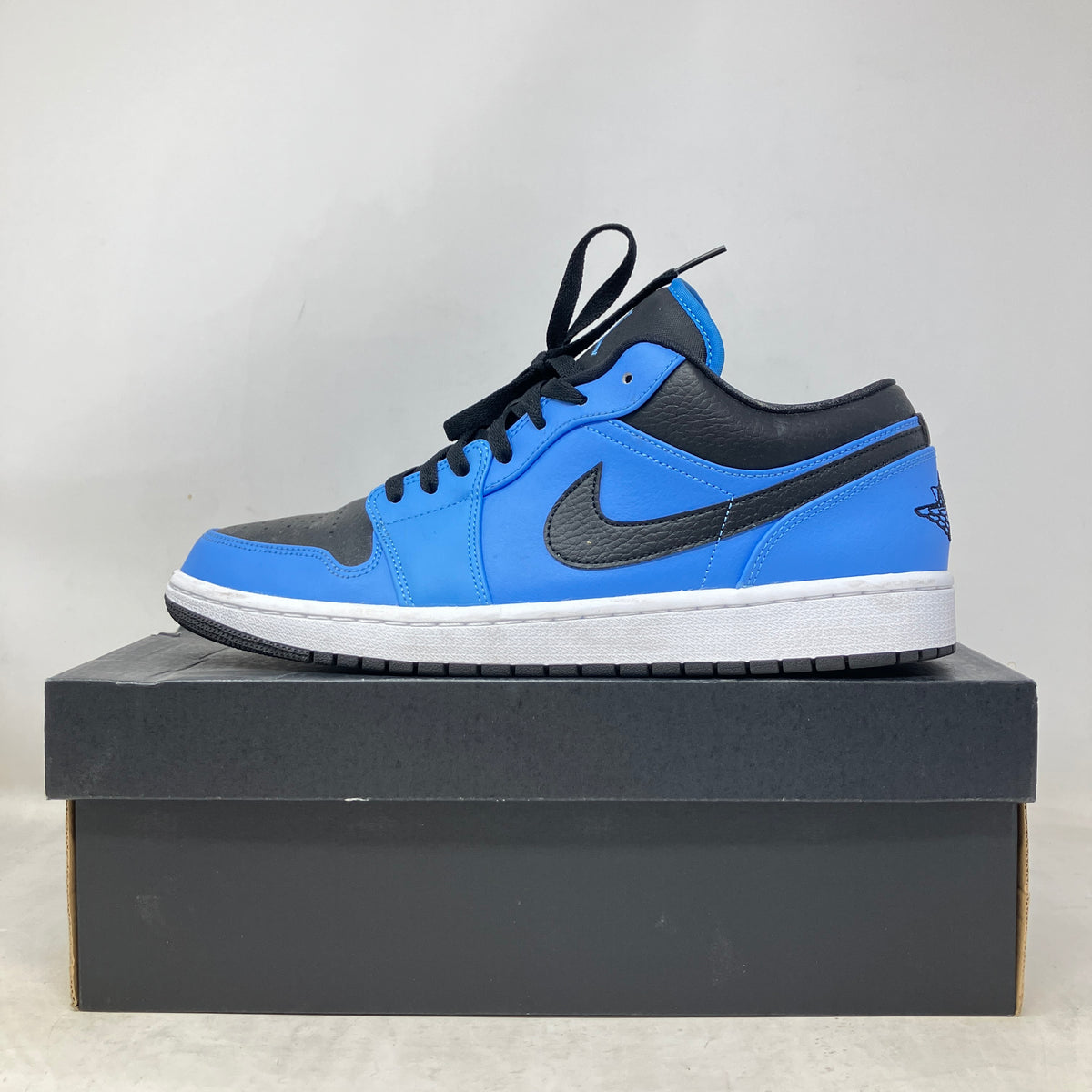 Jordan 1 Low University Blue Black