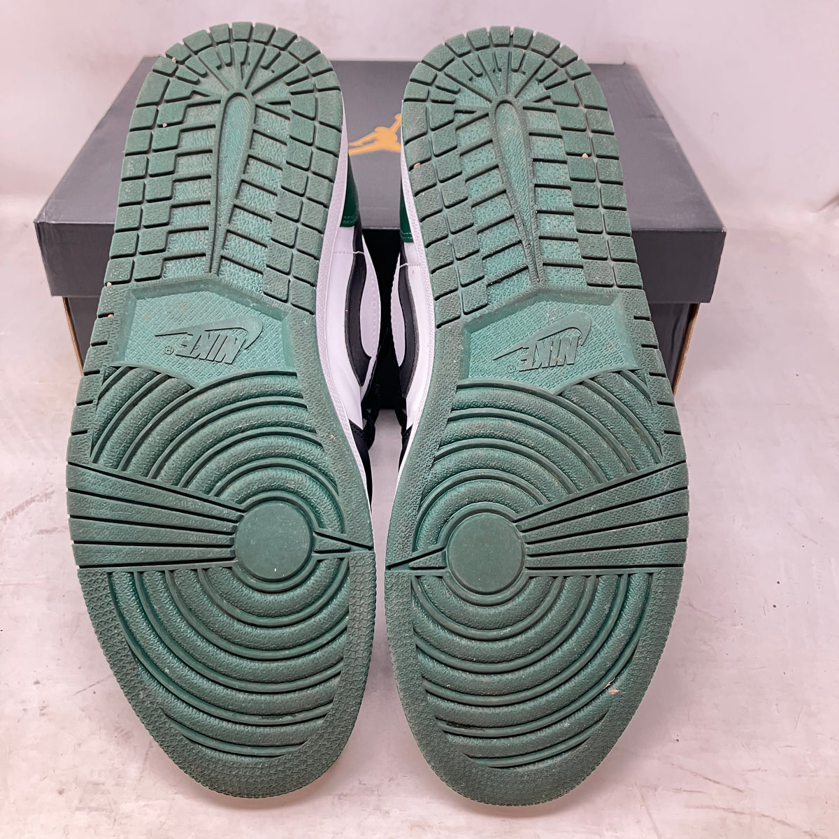Jordan 1 Low Green Toe