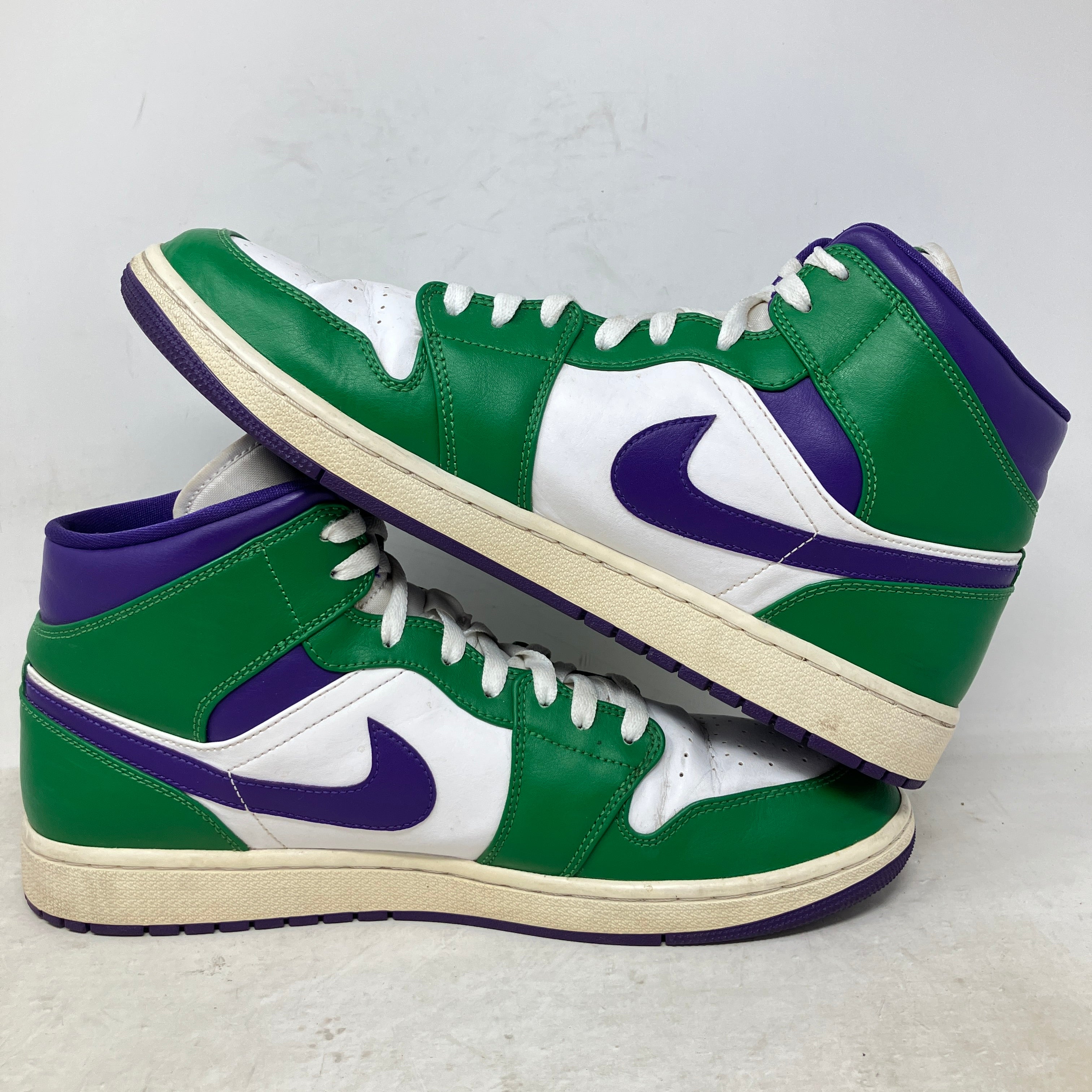 Jordan 1 Mid Incredible Hulk