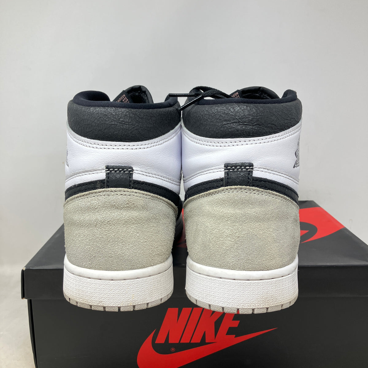 Jordan 1 Retro High OG Bleached Coral