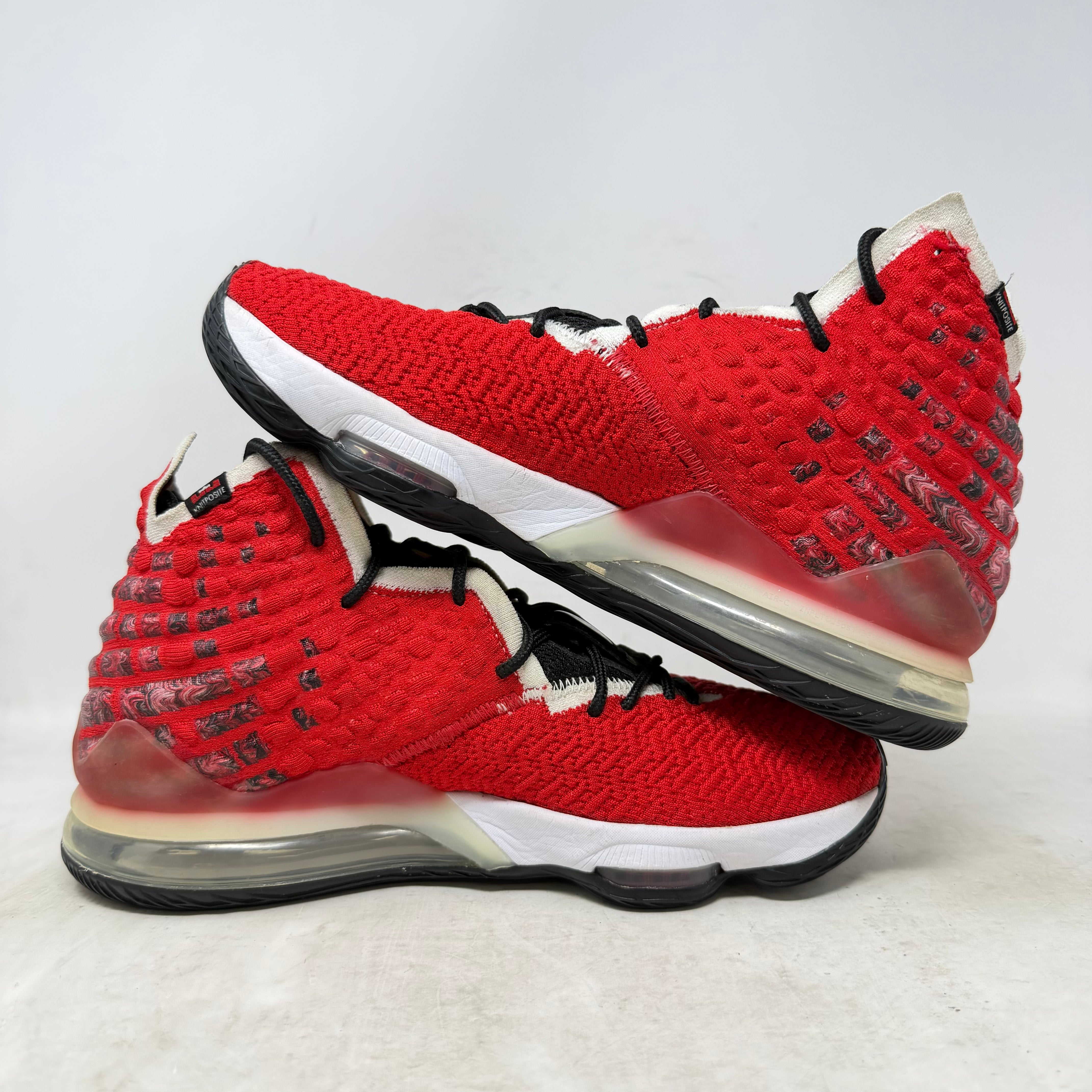 Nike LeBron 17 Uptempo