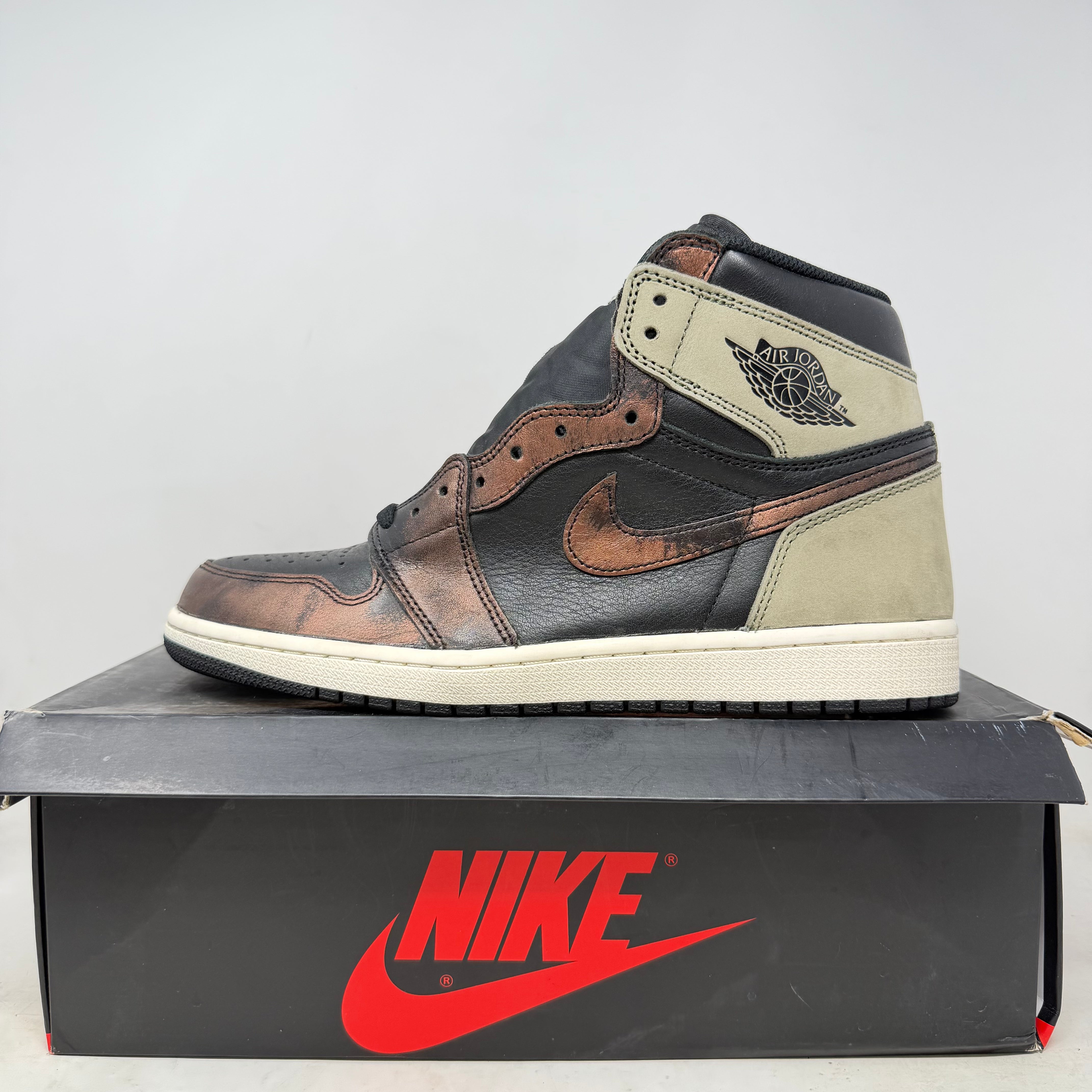 Jordan 1 Retro High Light Army Rust Shadow Patina