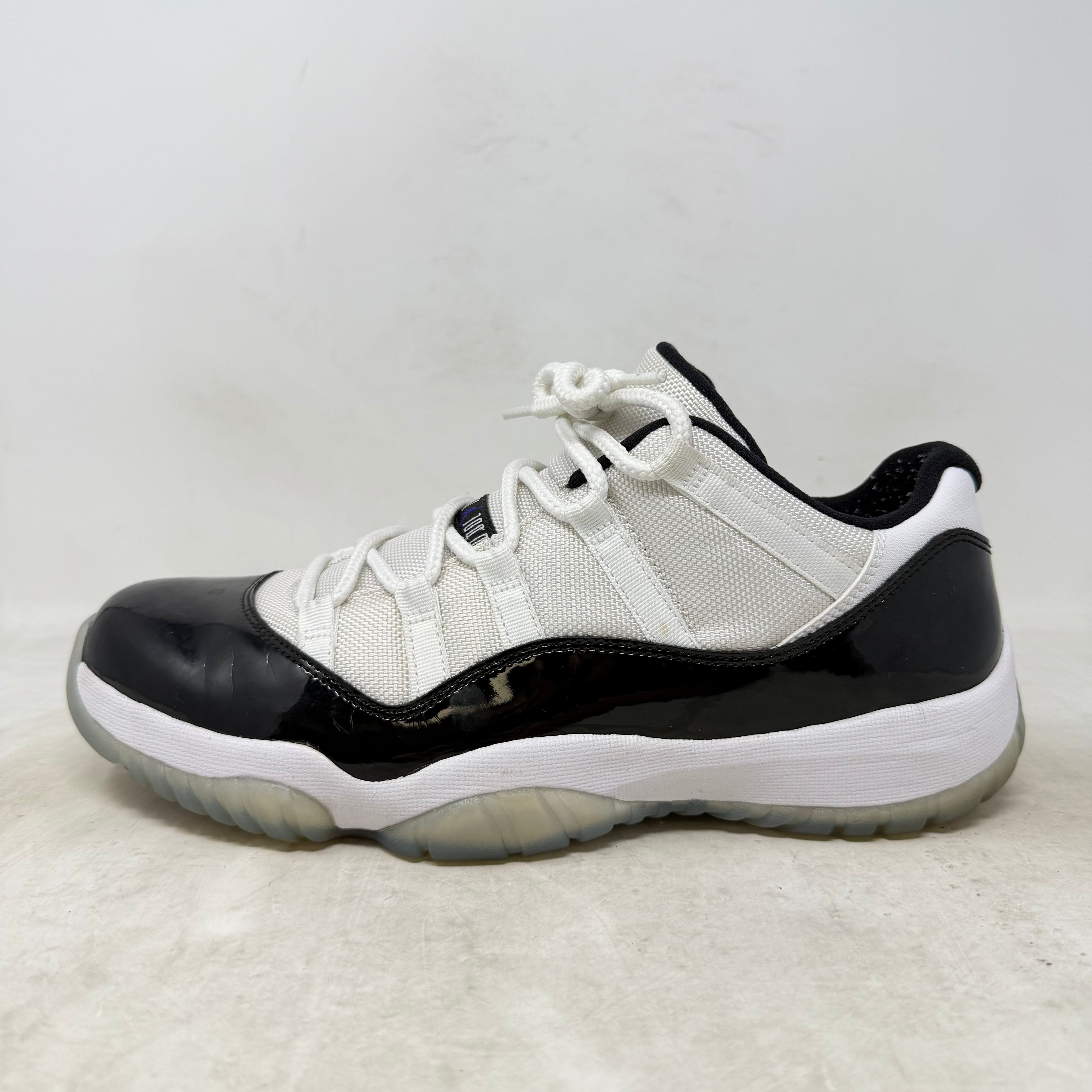 Jordan 11 Retro Low Concord