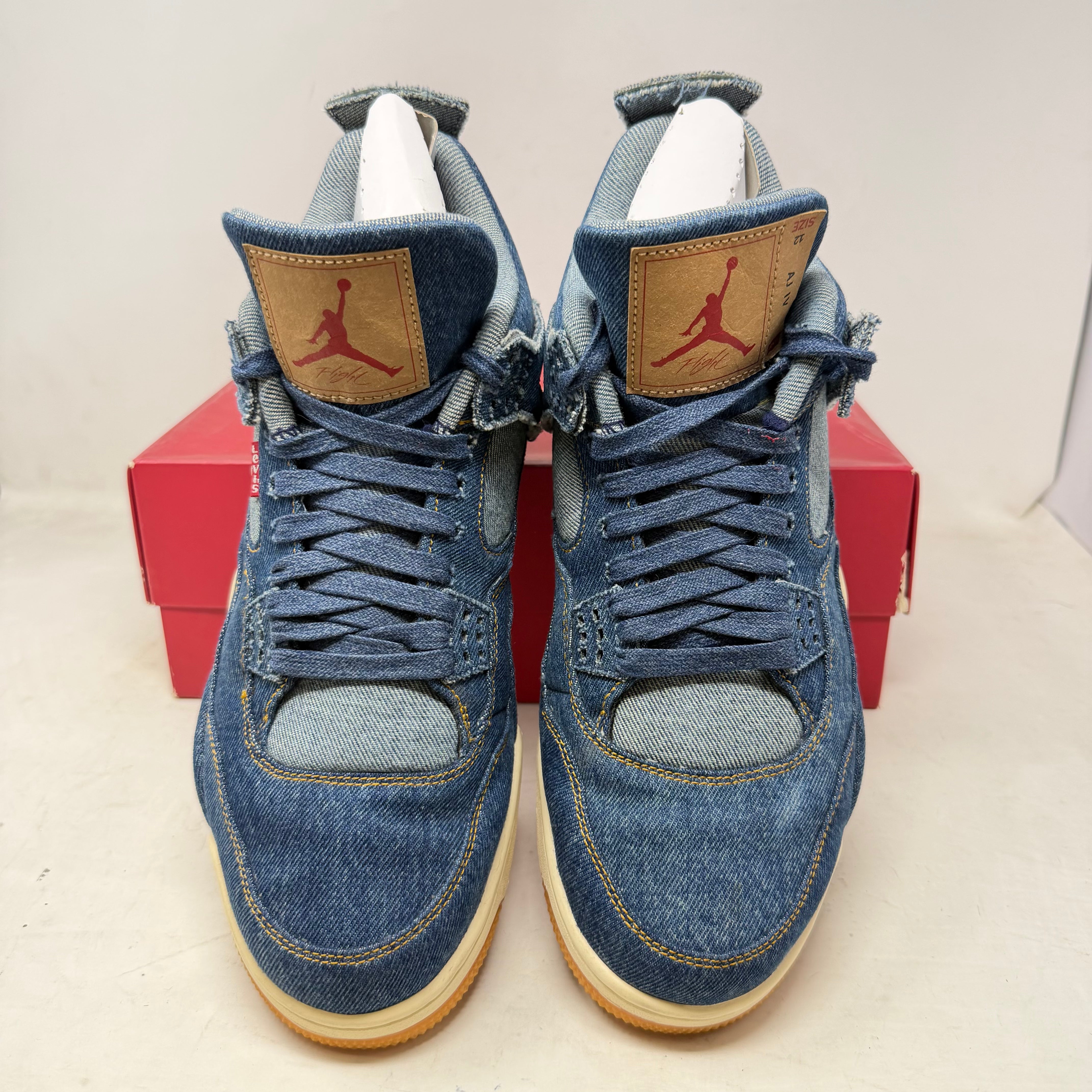 Jordan 4 Retro Levi's Denim (Tag with Levi's Logo)