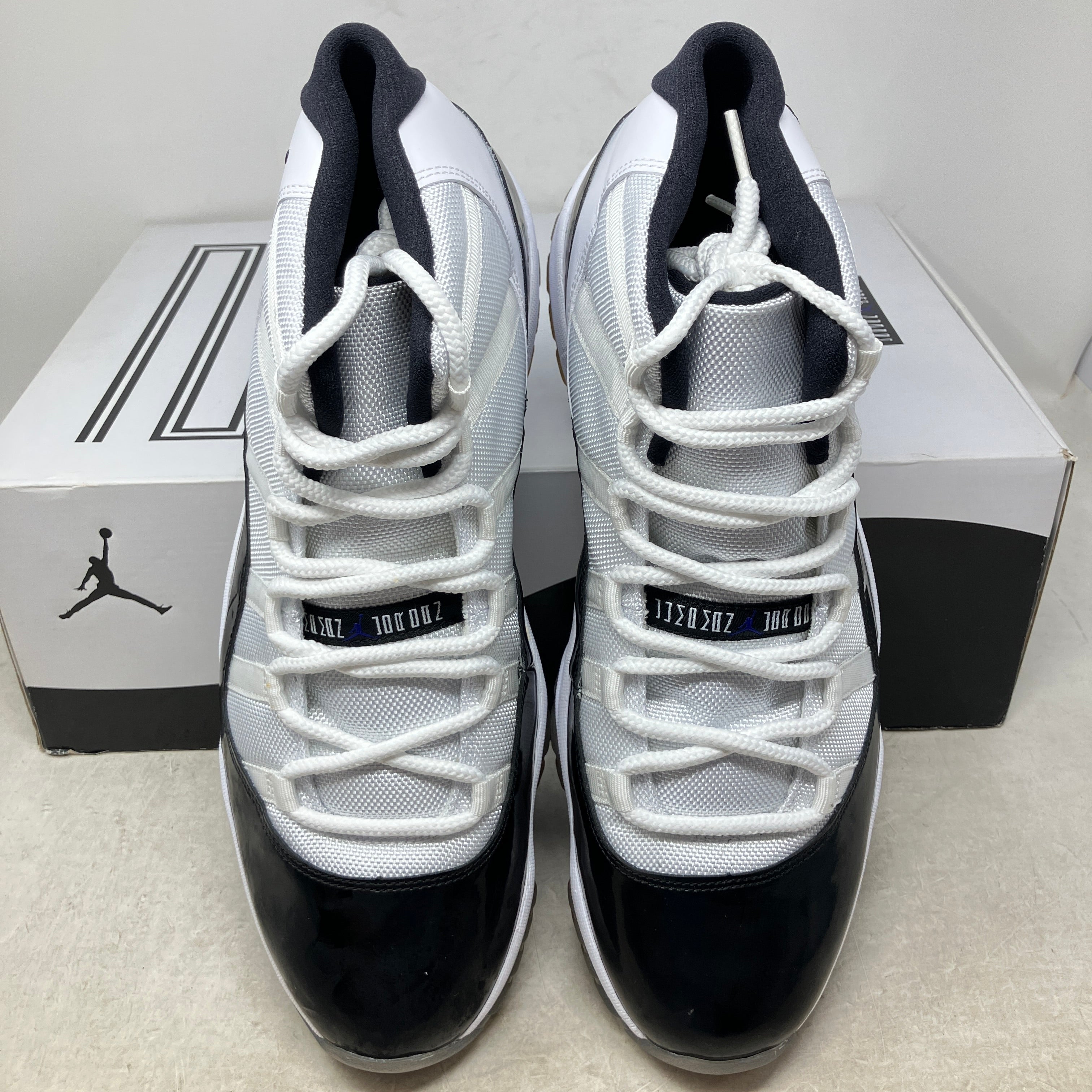 Jordan 11 Retro Concord (2011)