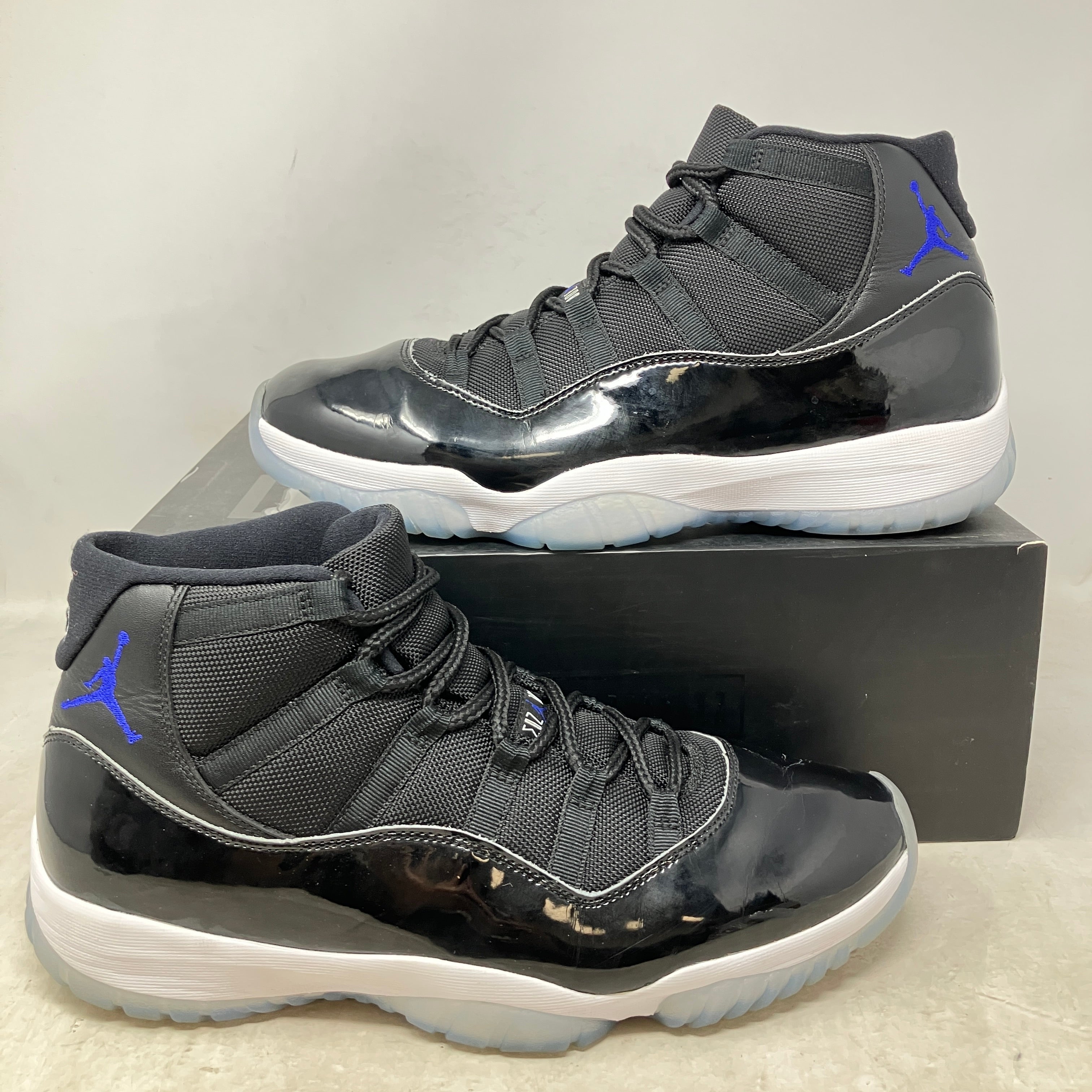 Jordan 11 Retro Space Jam (2016)