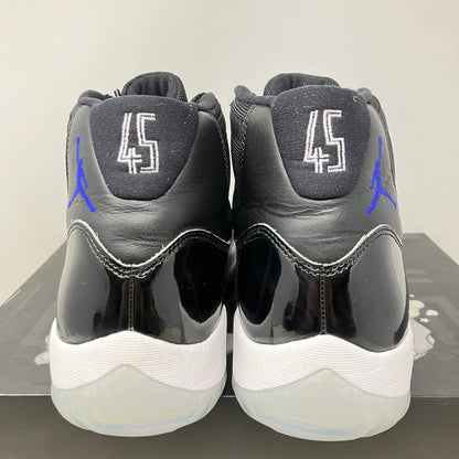 Jordan 11 Retro Space Jam (2016)