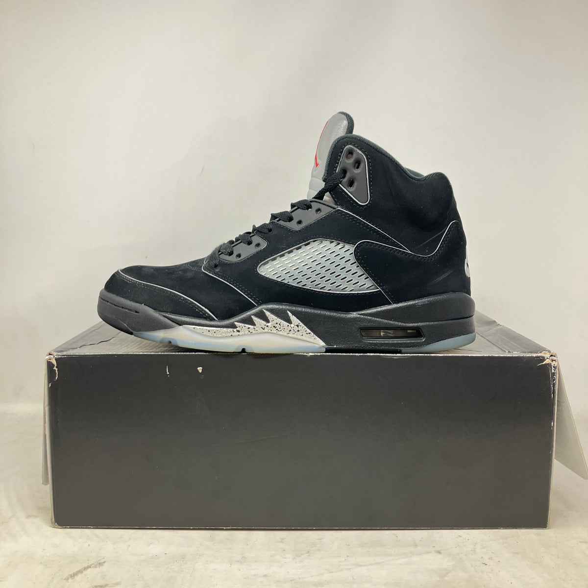 Jordan 5 Retro OG Black Metallic Reimagined
