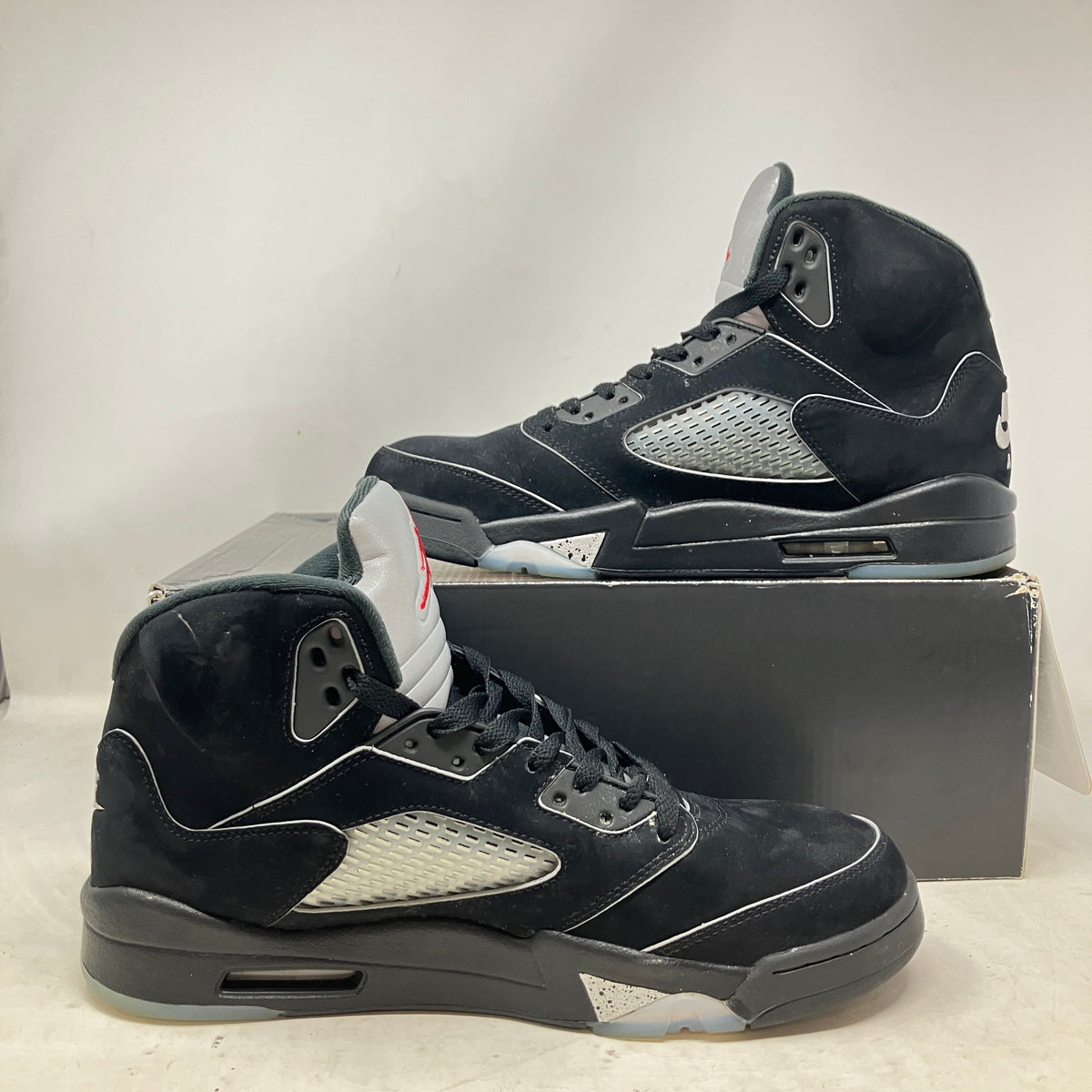 Jordan 5 Retro OG Black Metallic Reimagined