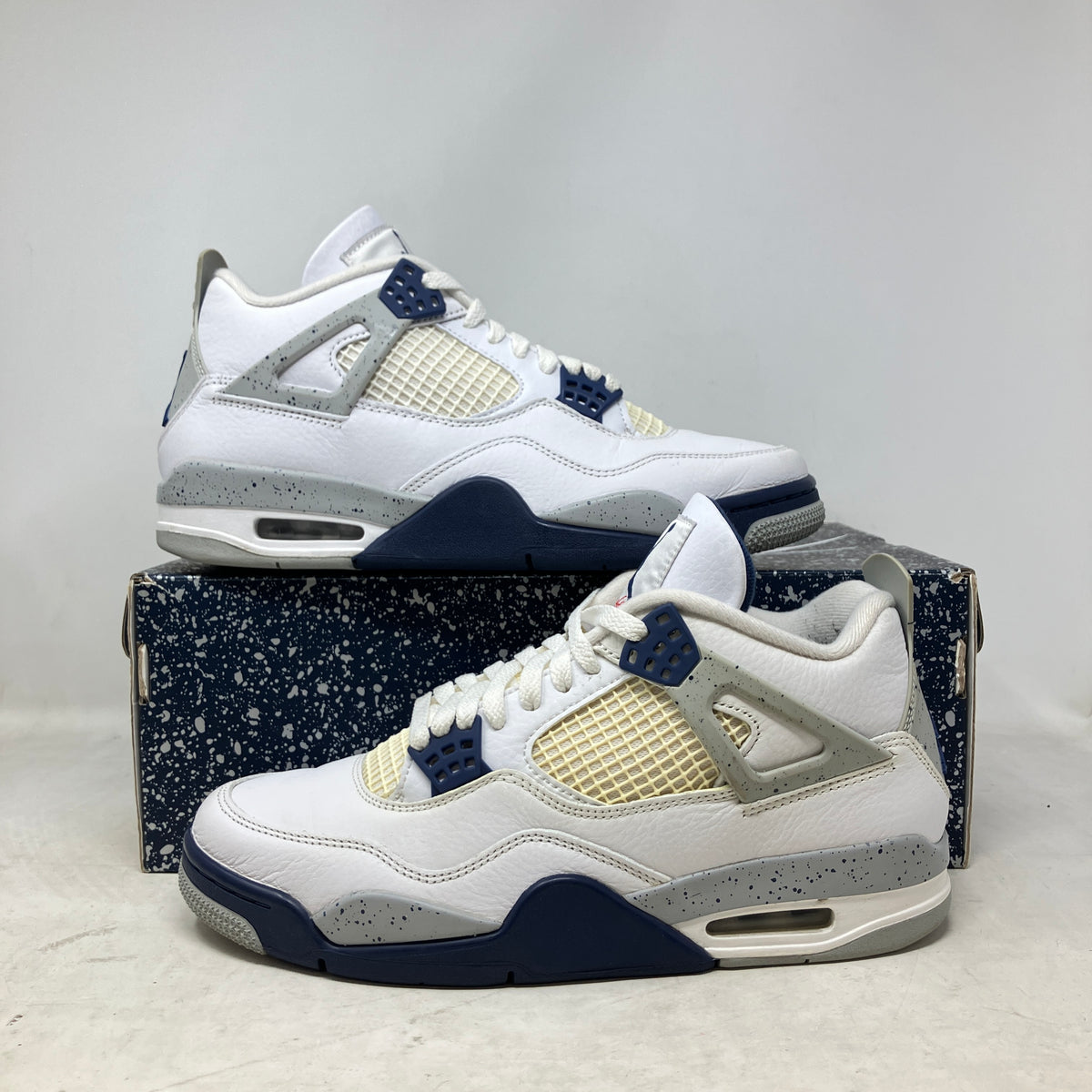 Jordan 4 Retro Midnight Navy