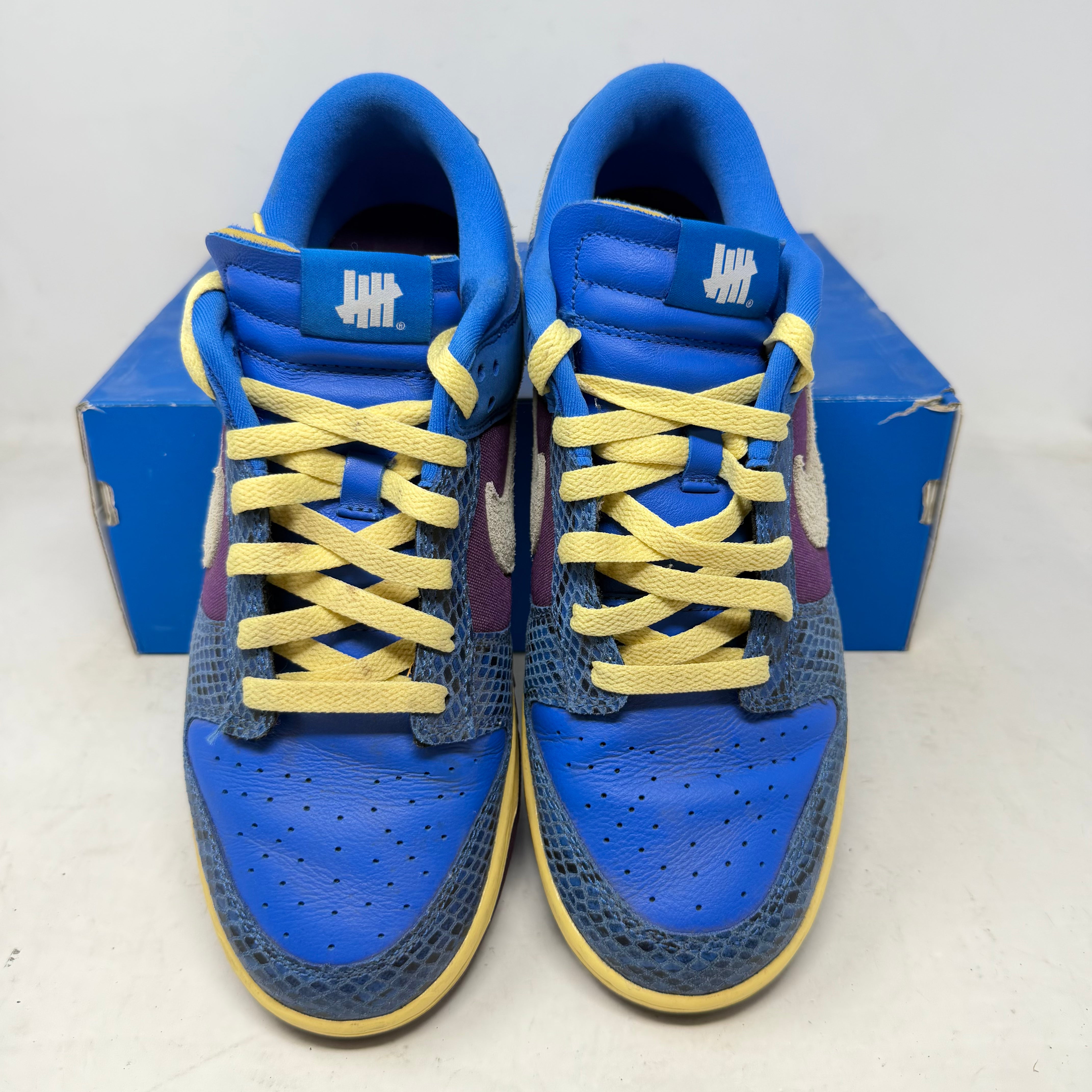 Nike Dunk Low Undefeated 5 On It Dunk vs. AF1