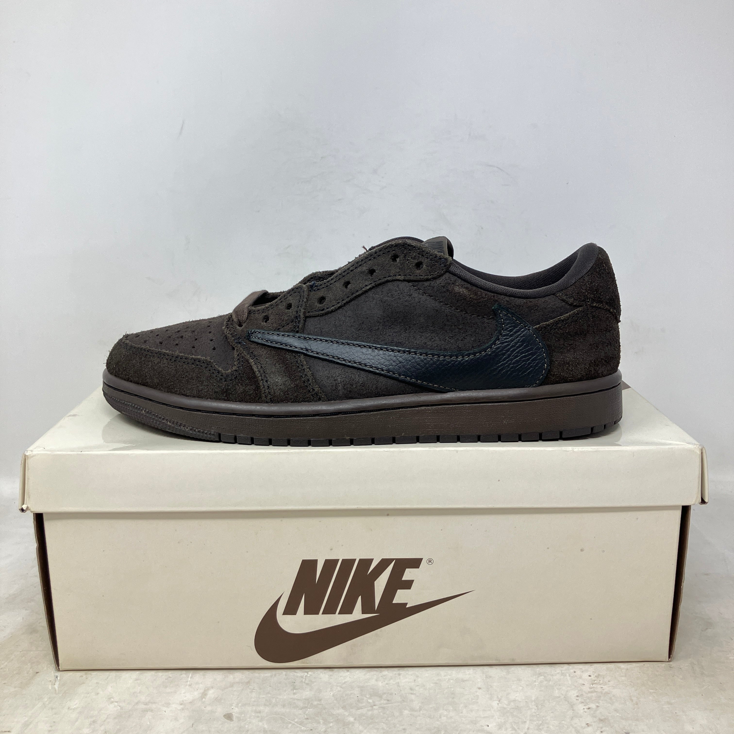Jordan 1 Retro Low OG SP Travis Scott Velvet Brown