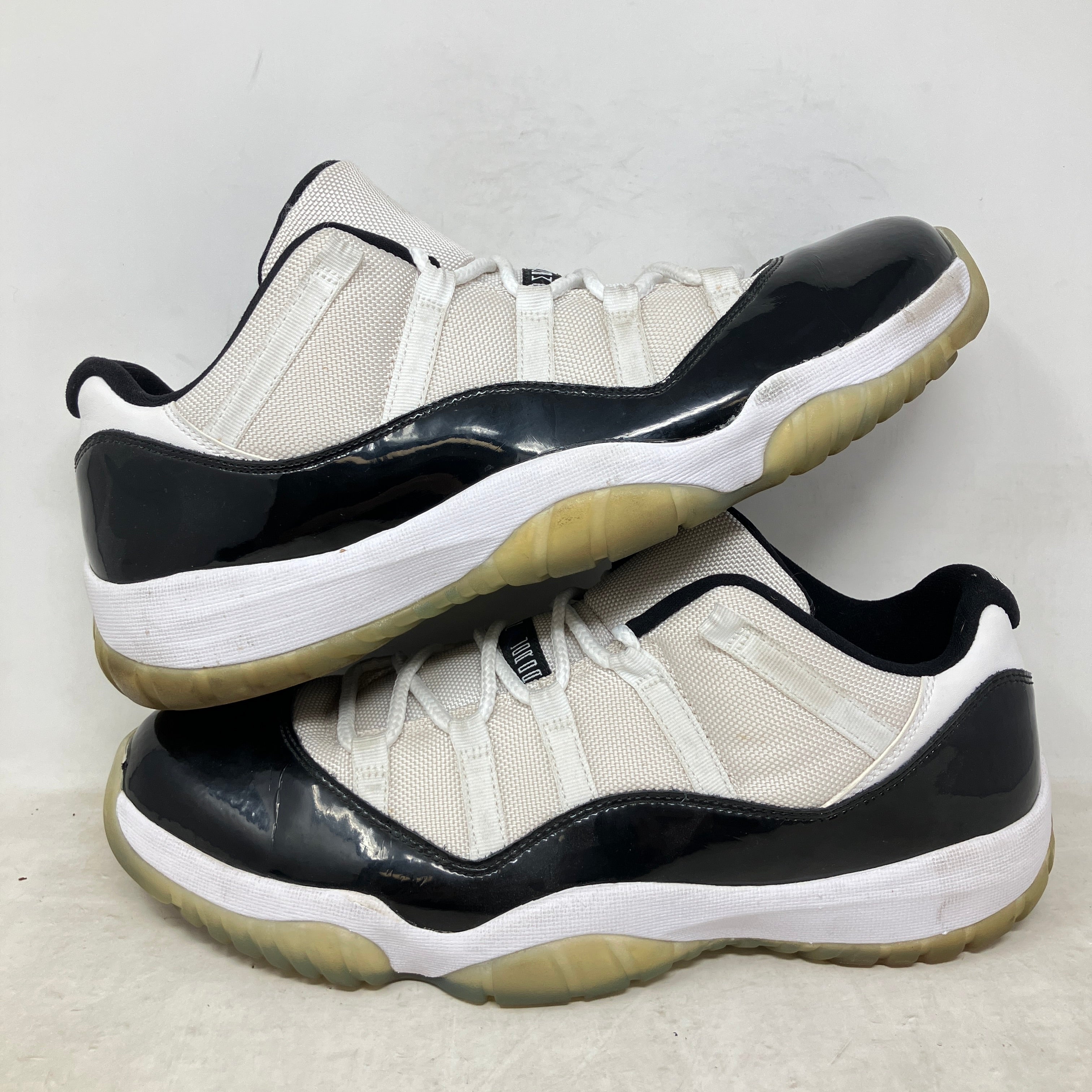 Jordan 11 Retro Low Concord