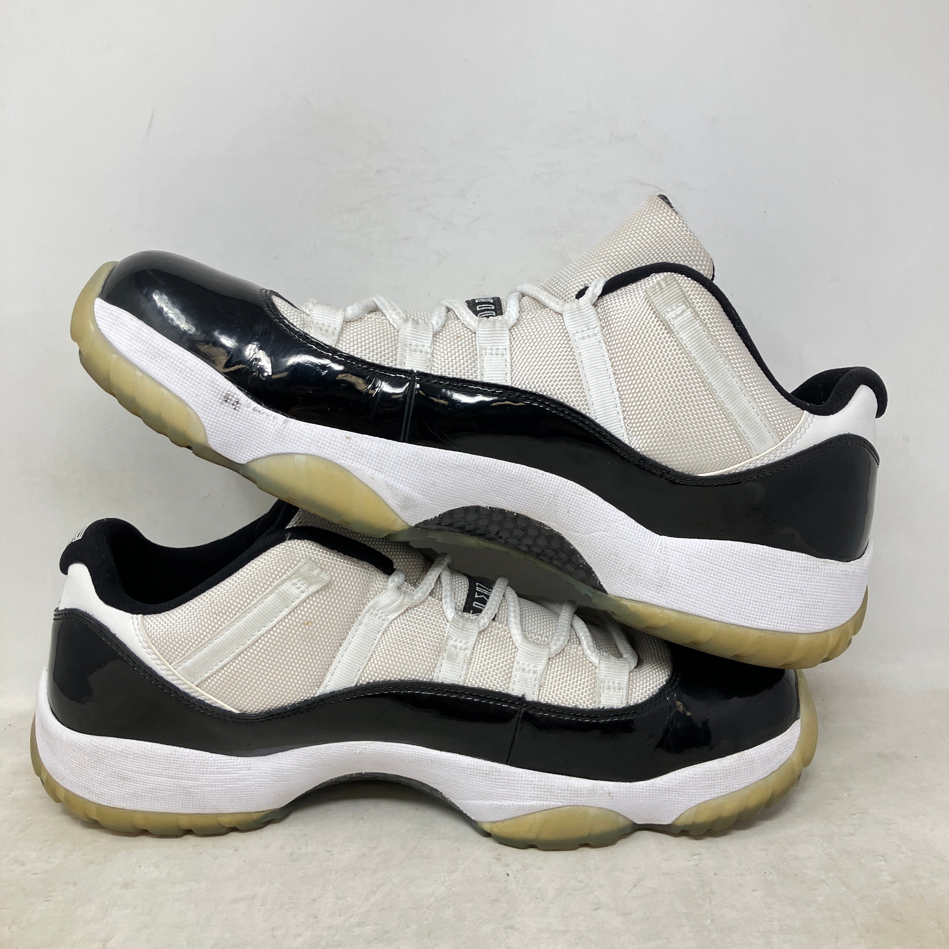 Jordan 11 Retro Low Concord