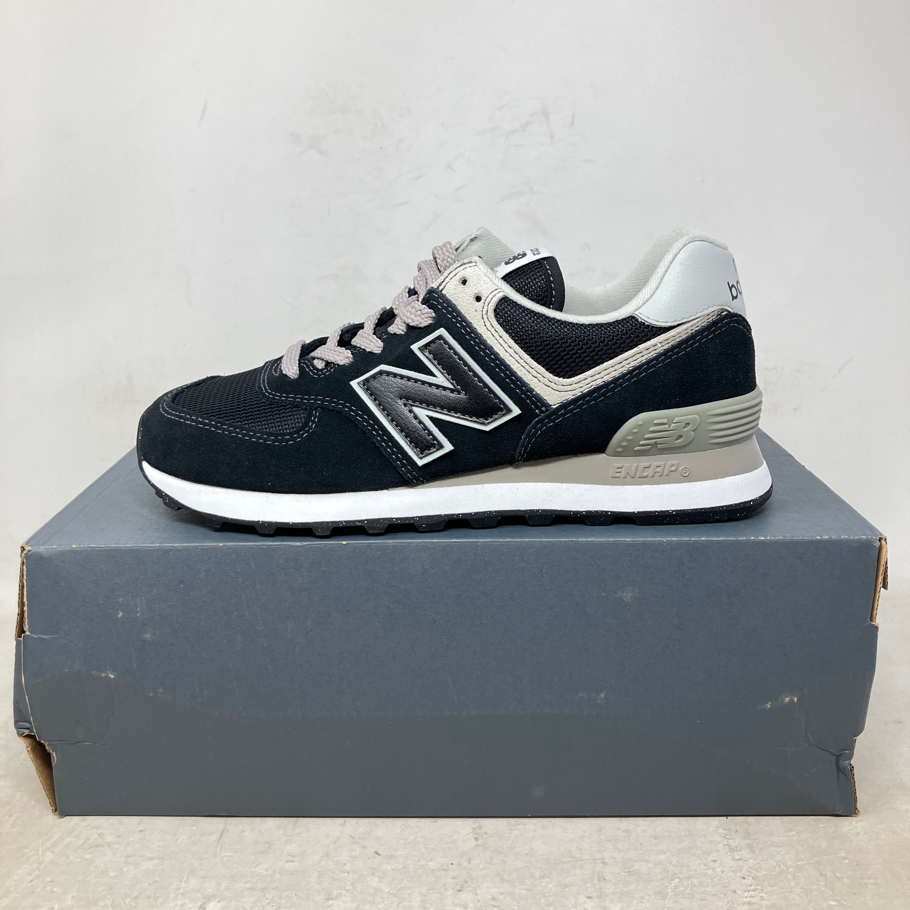 New Balance 574 Black Grey (Women's)