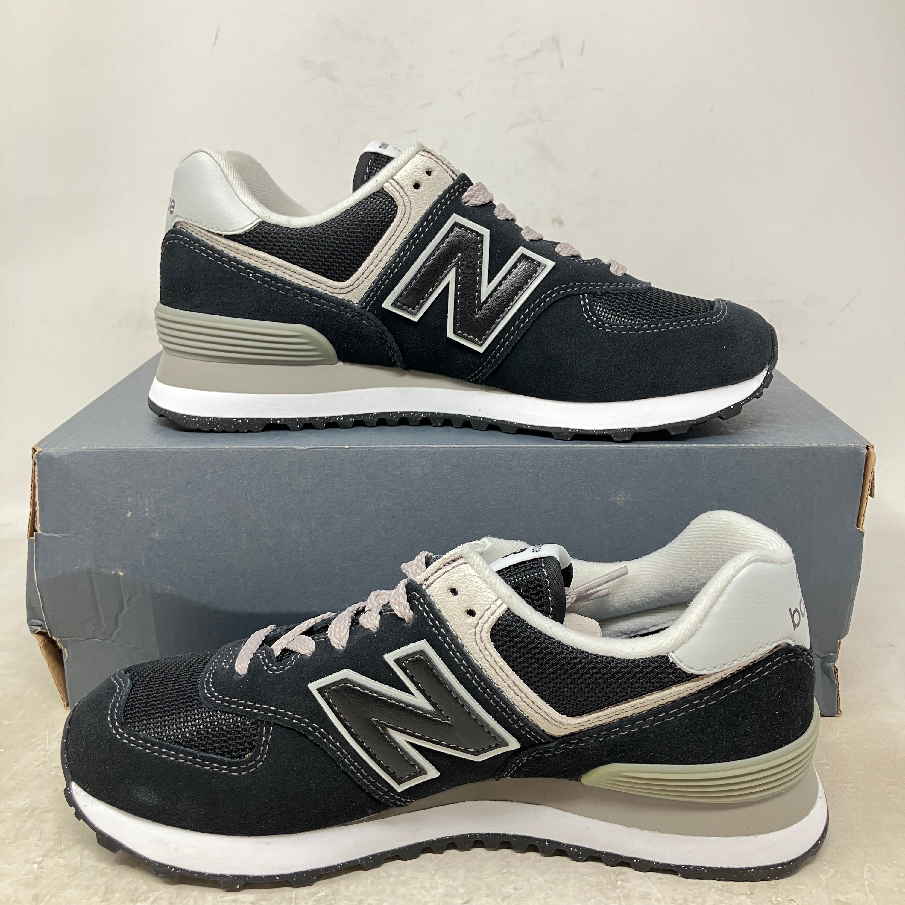 New Balance 574 Black Grey (Women's)