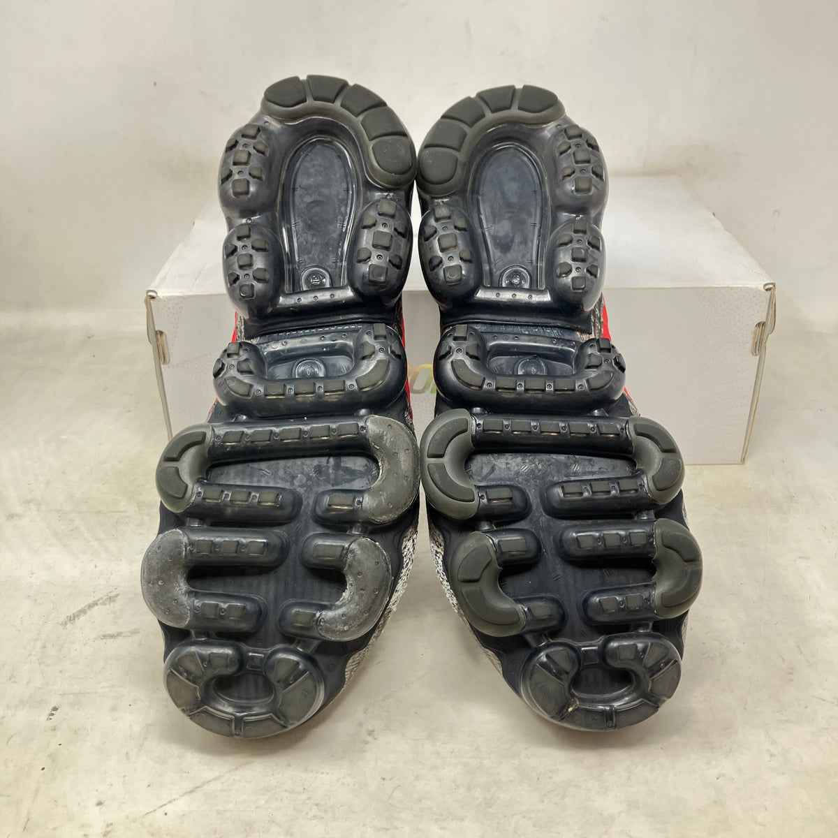 Nike Air VaporMax Platinum Red Black