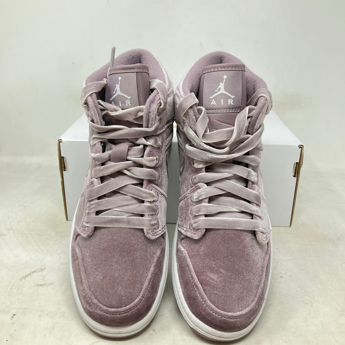 Air Jordan 1 Mid SE Purple Velvet (Women's)
