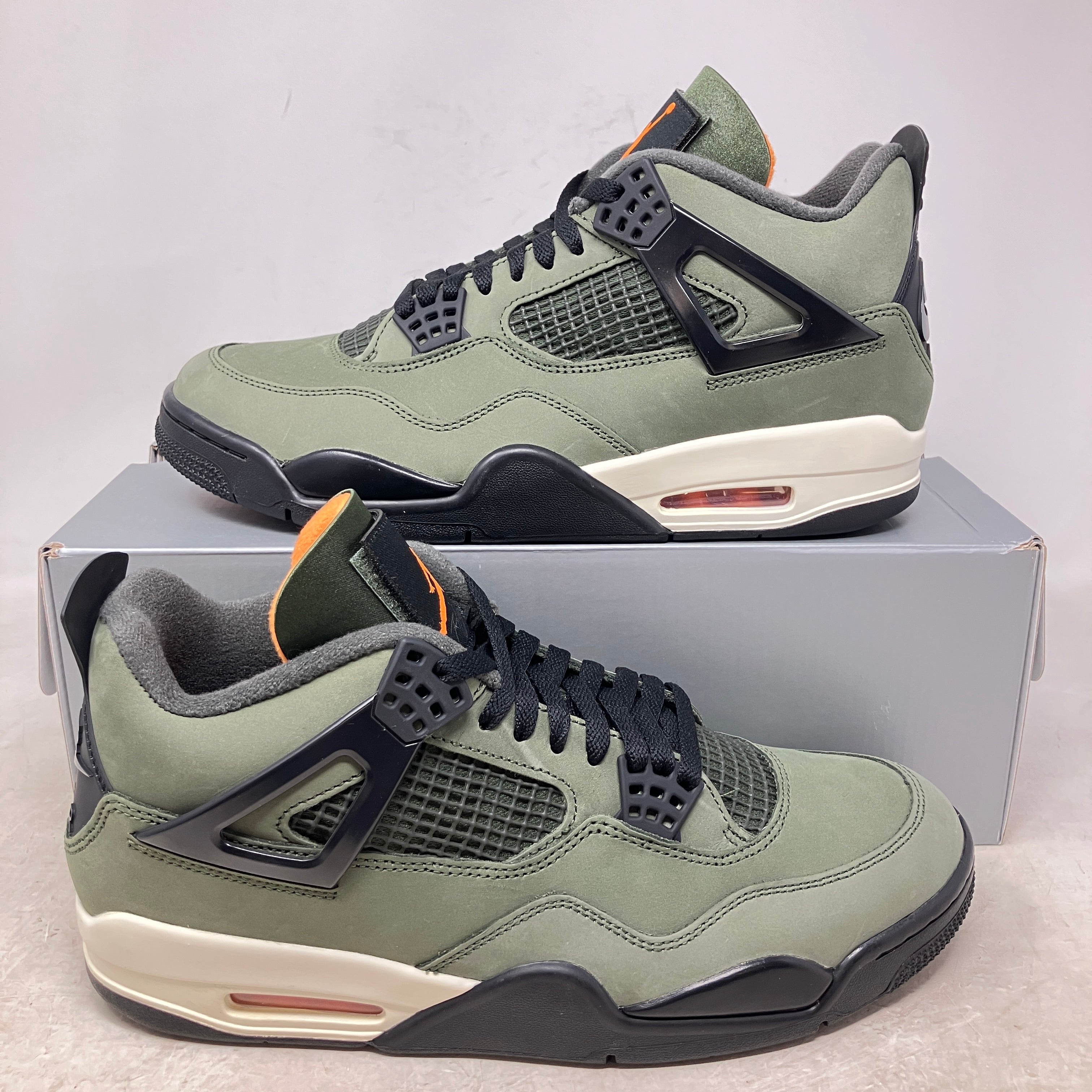 Jordan 4 Retro OG SP Undefeated (2025)