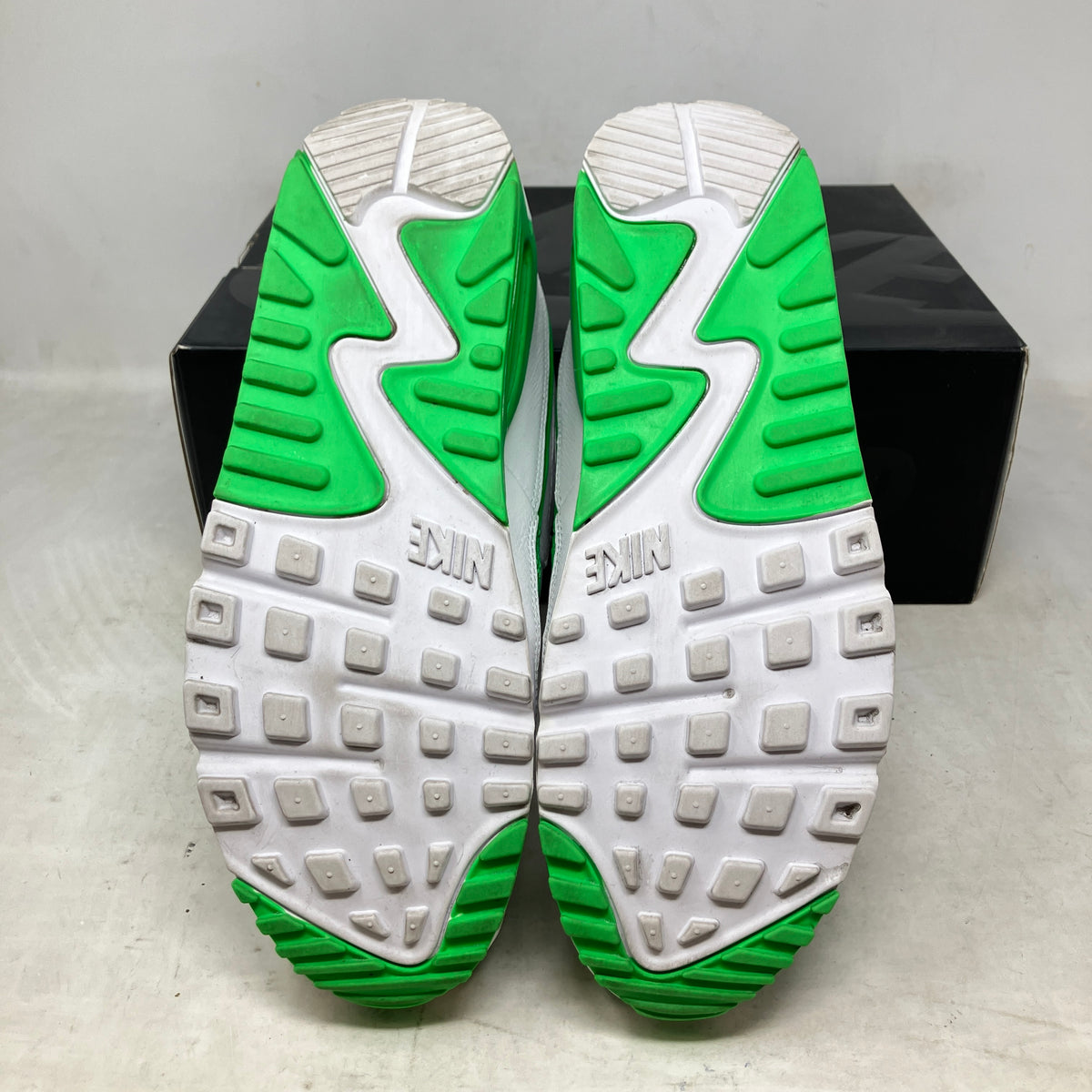 Nike Air Max 90 Undefeated White Green