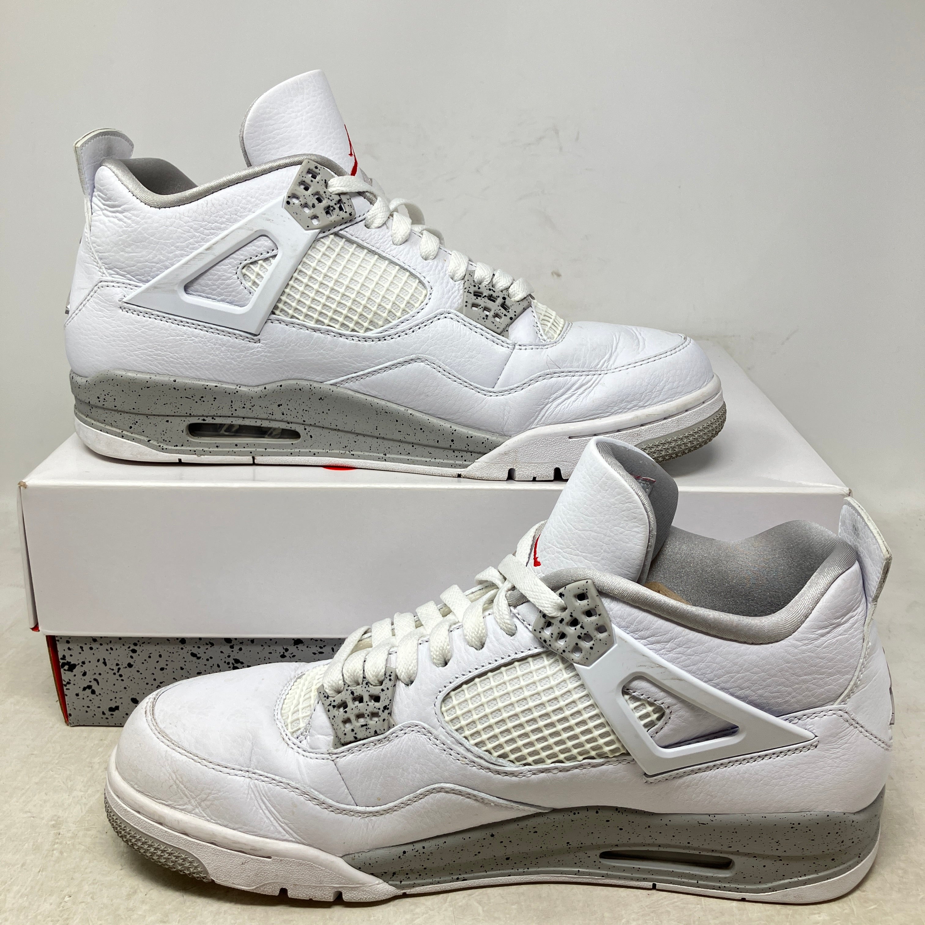 Jordan 4 Retro White Oreo (2021)