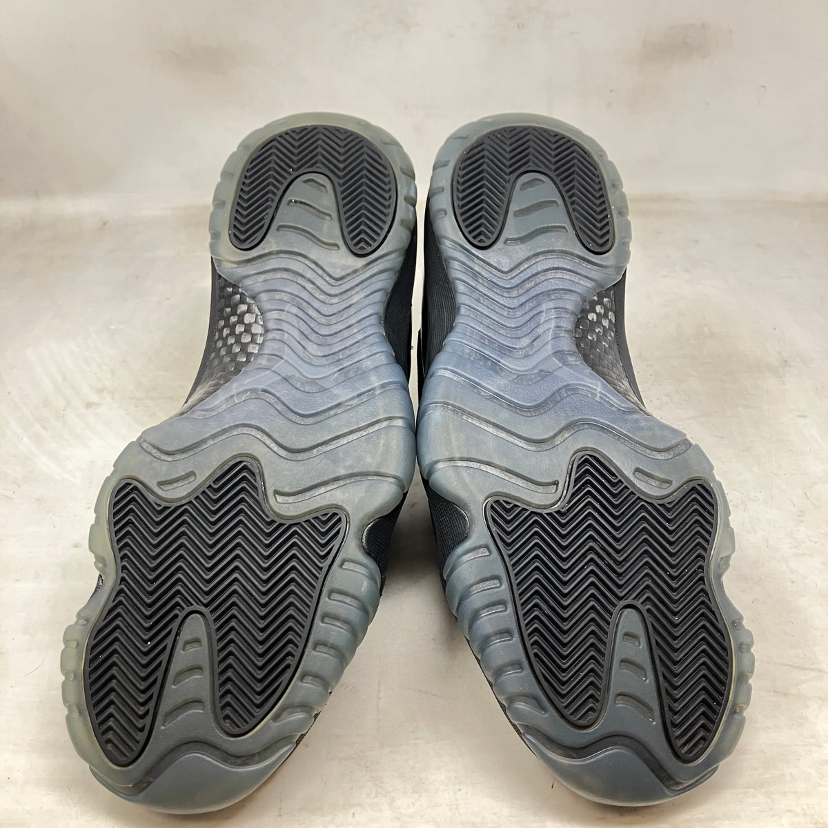 Jordan 11 Retro Cap and Gown