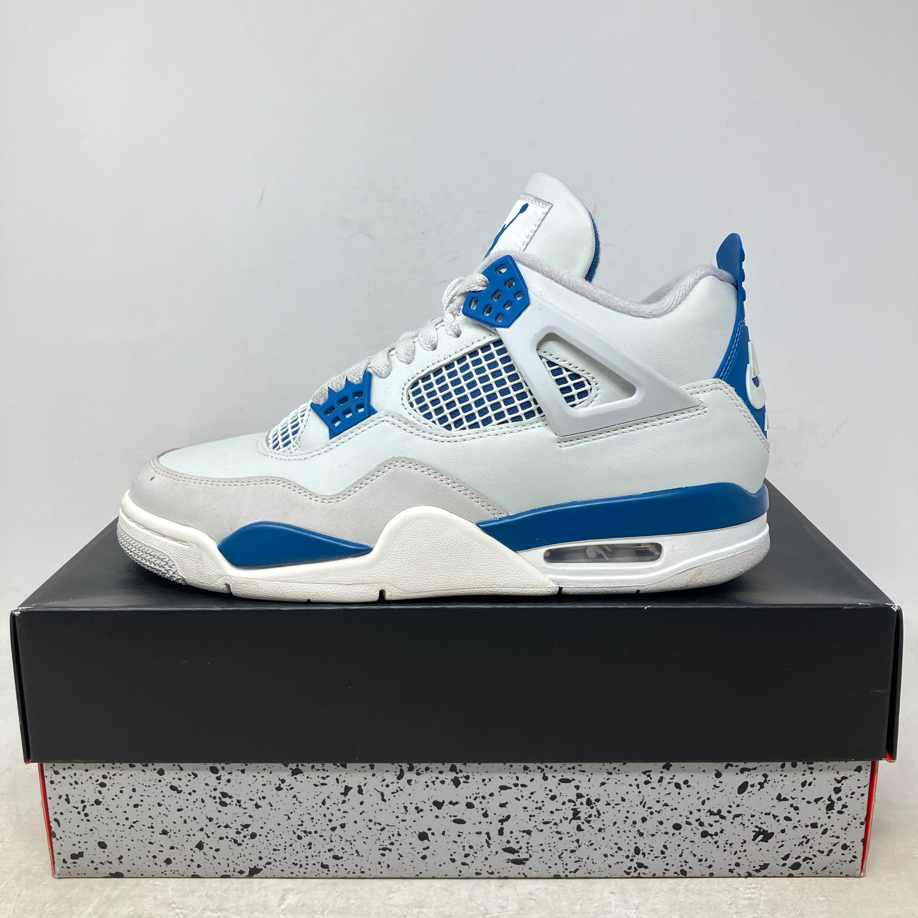 Jordan 4 Retro Military Blue (2024)