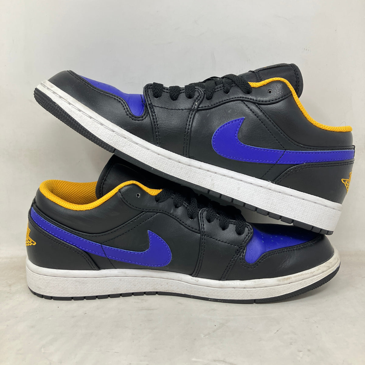 Jordan 1 Low Dark Concord