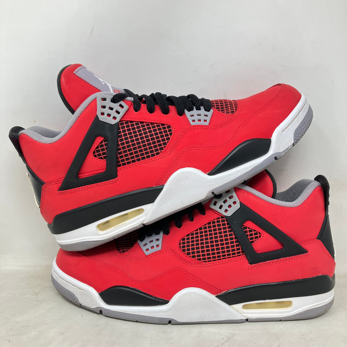 Jordan 4 Retro Toro Bravo (2013)