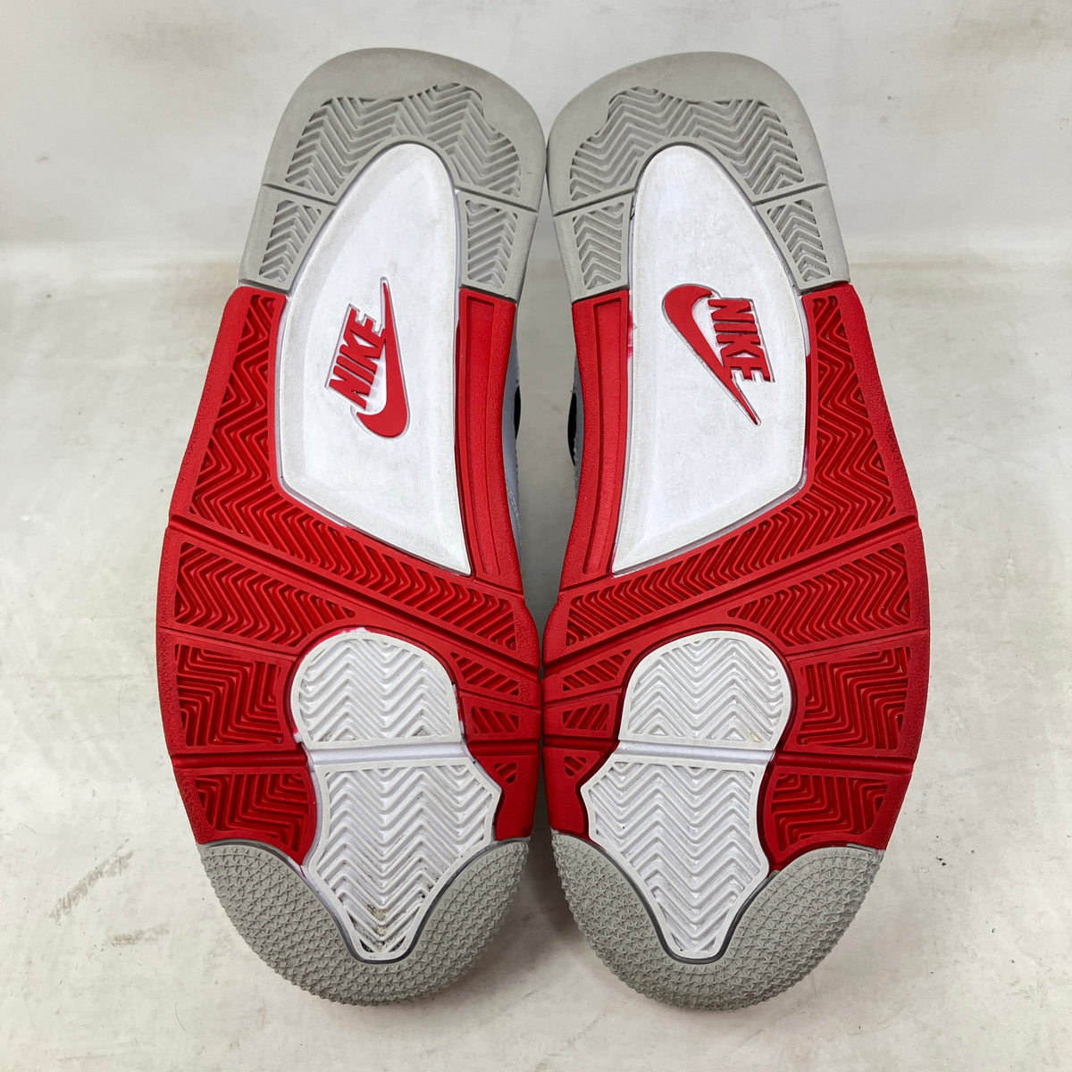 Jordan 4 Retro Fire Red (2020)