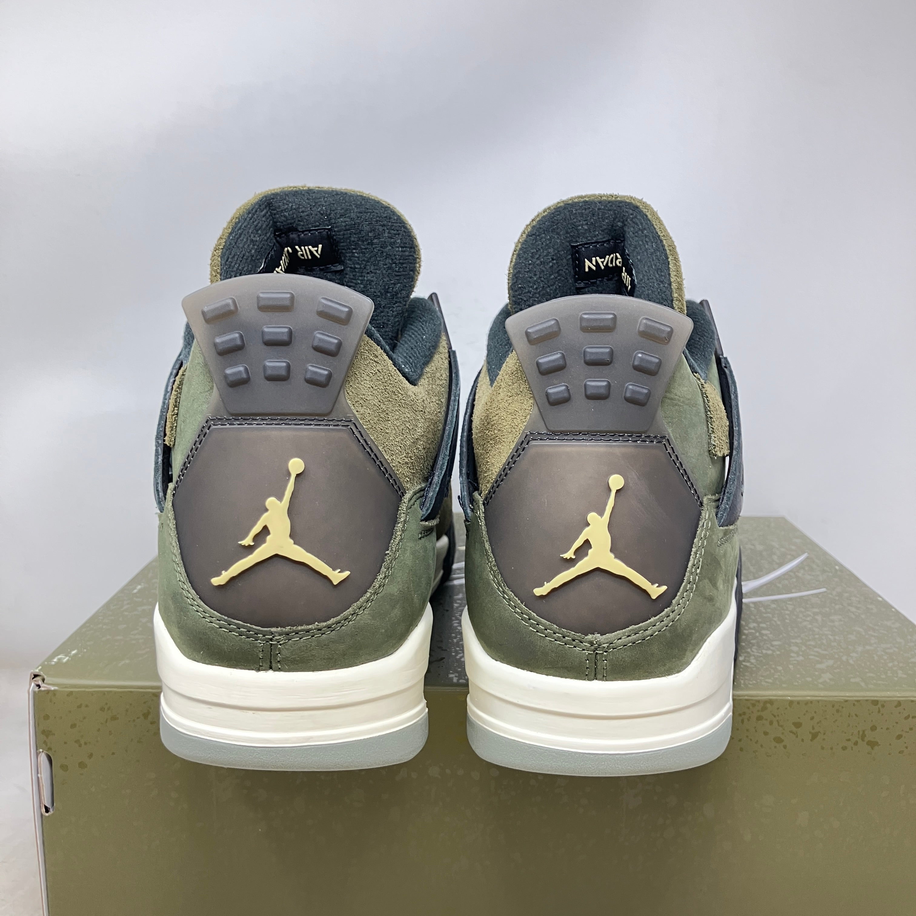 Jordan 4 Retro SE Craft Medium Olive