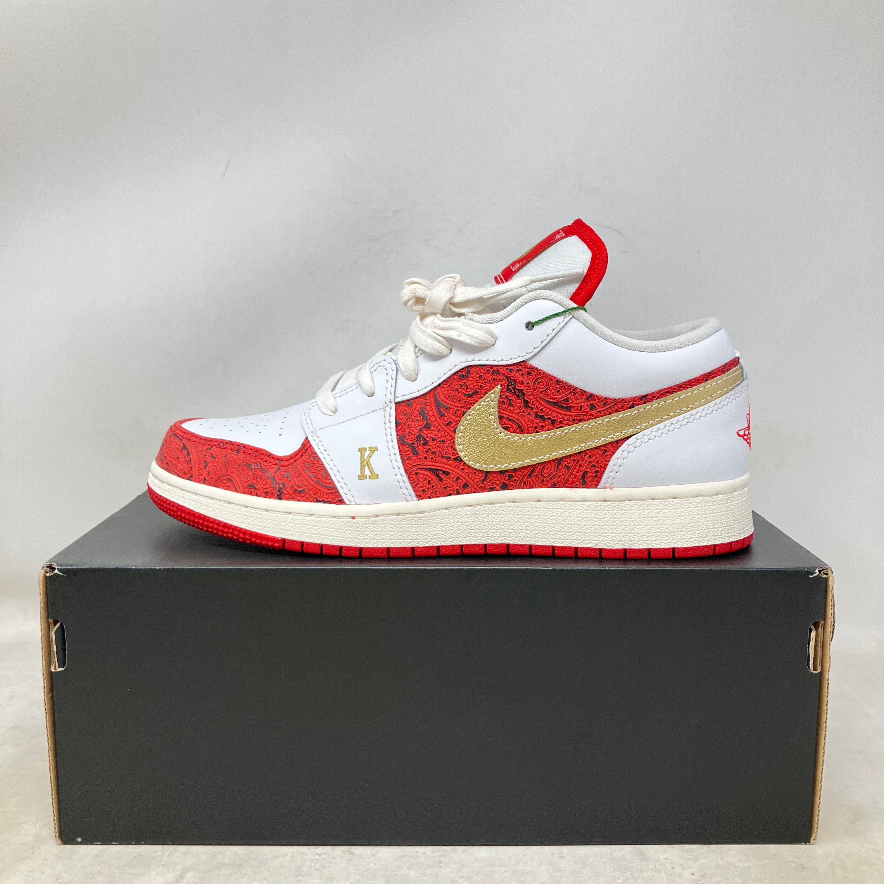 Jordan 1 Low Spades