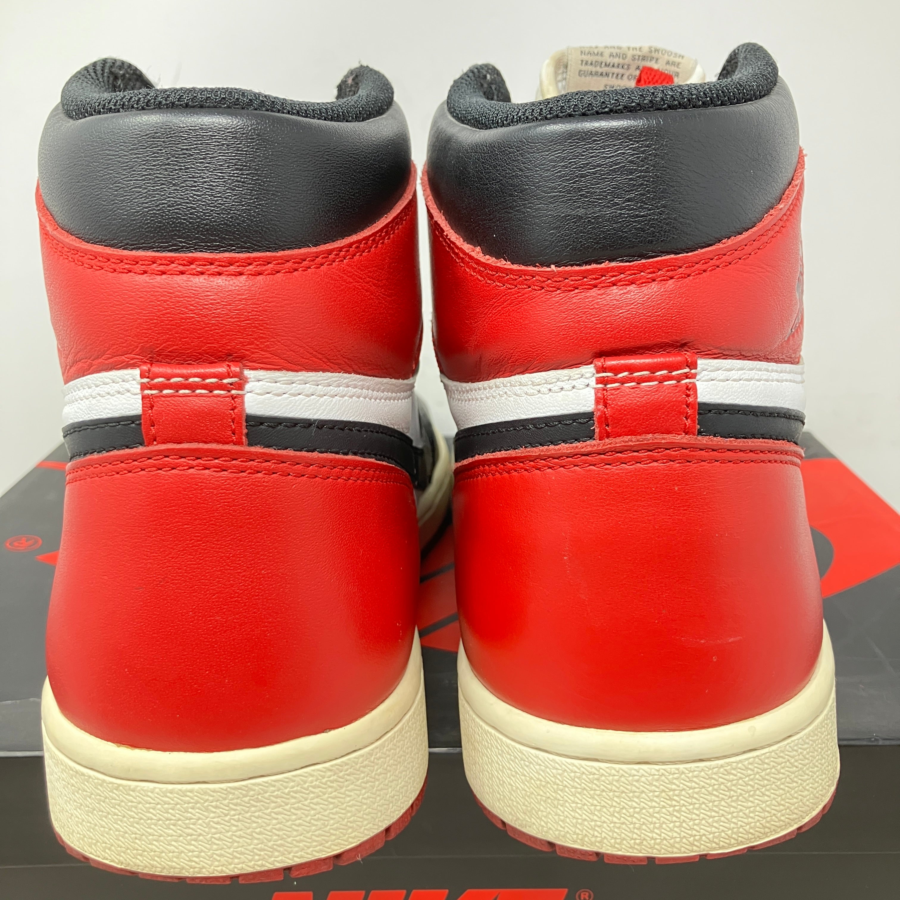 Jordan 1 Retro Black Toe (2016)