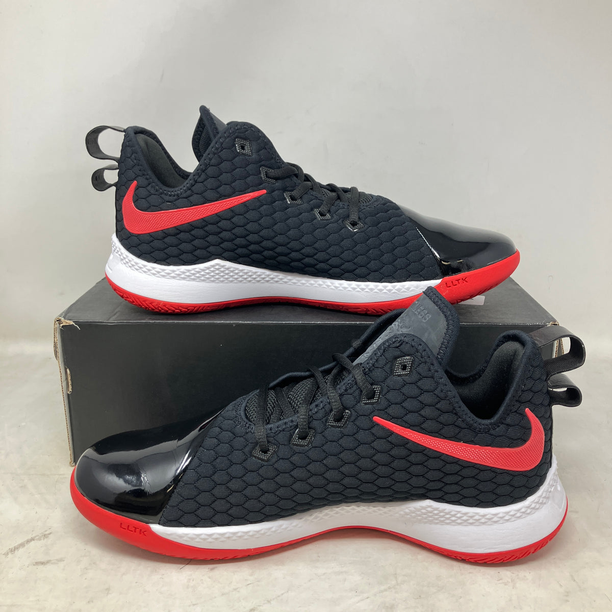 Nike LeBron Witness 3 PRM Black