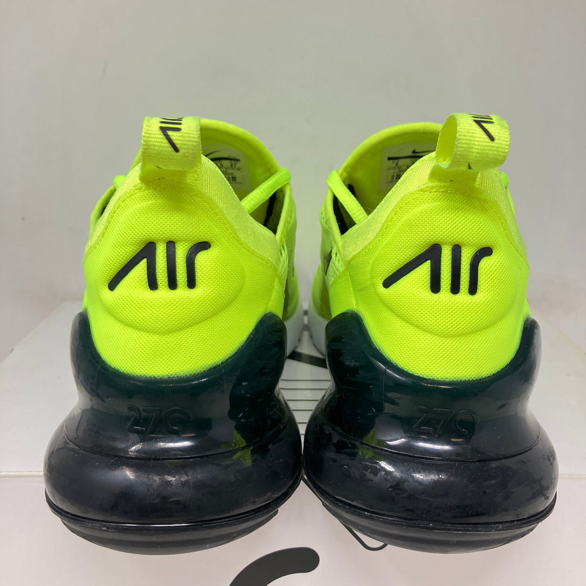 Nike Air Max 270 Volt
