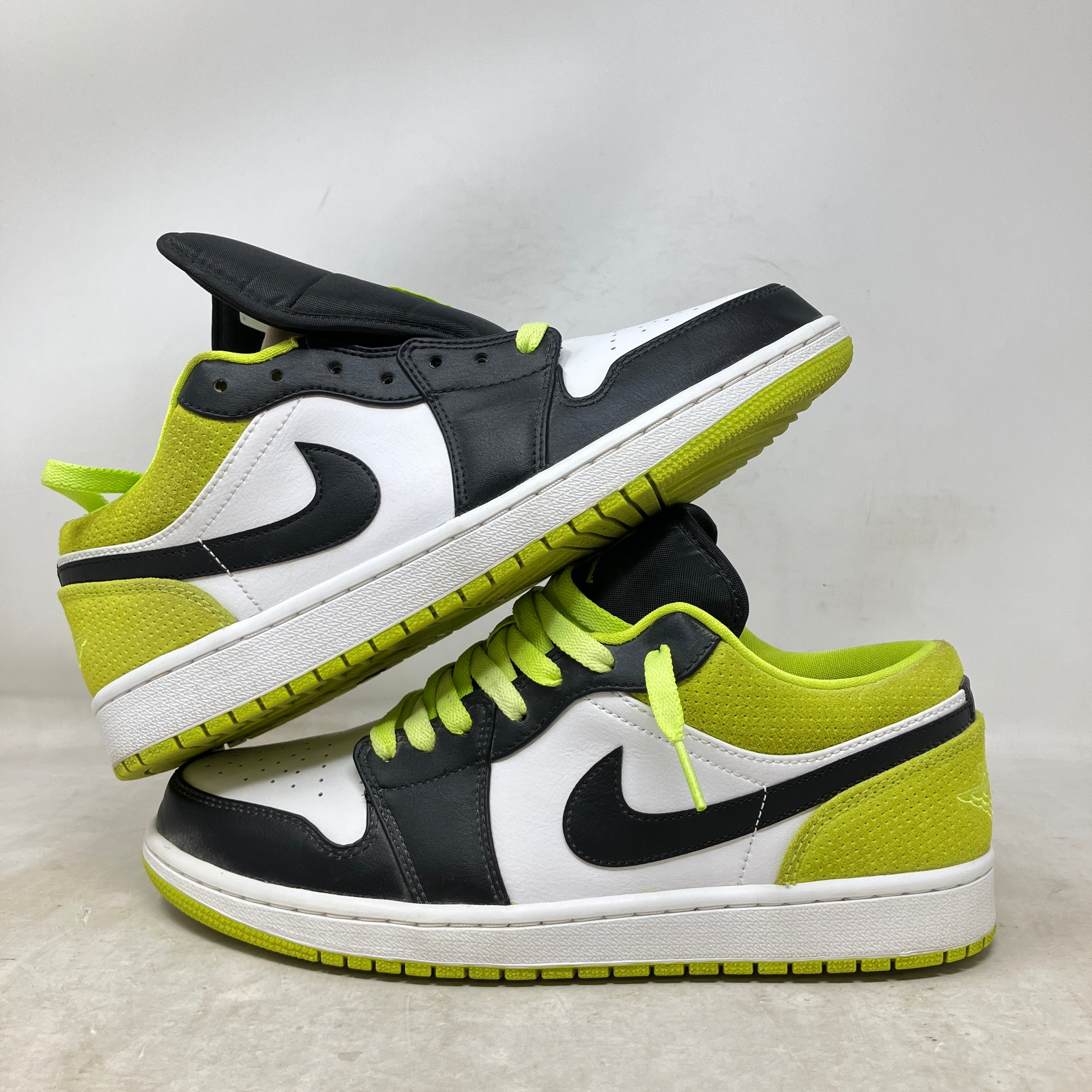 Jordan 1 Low Black Cyber