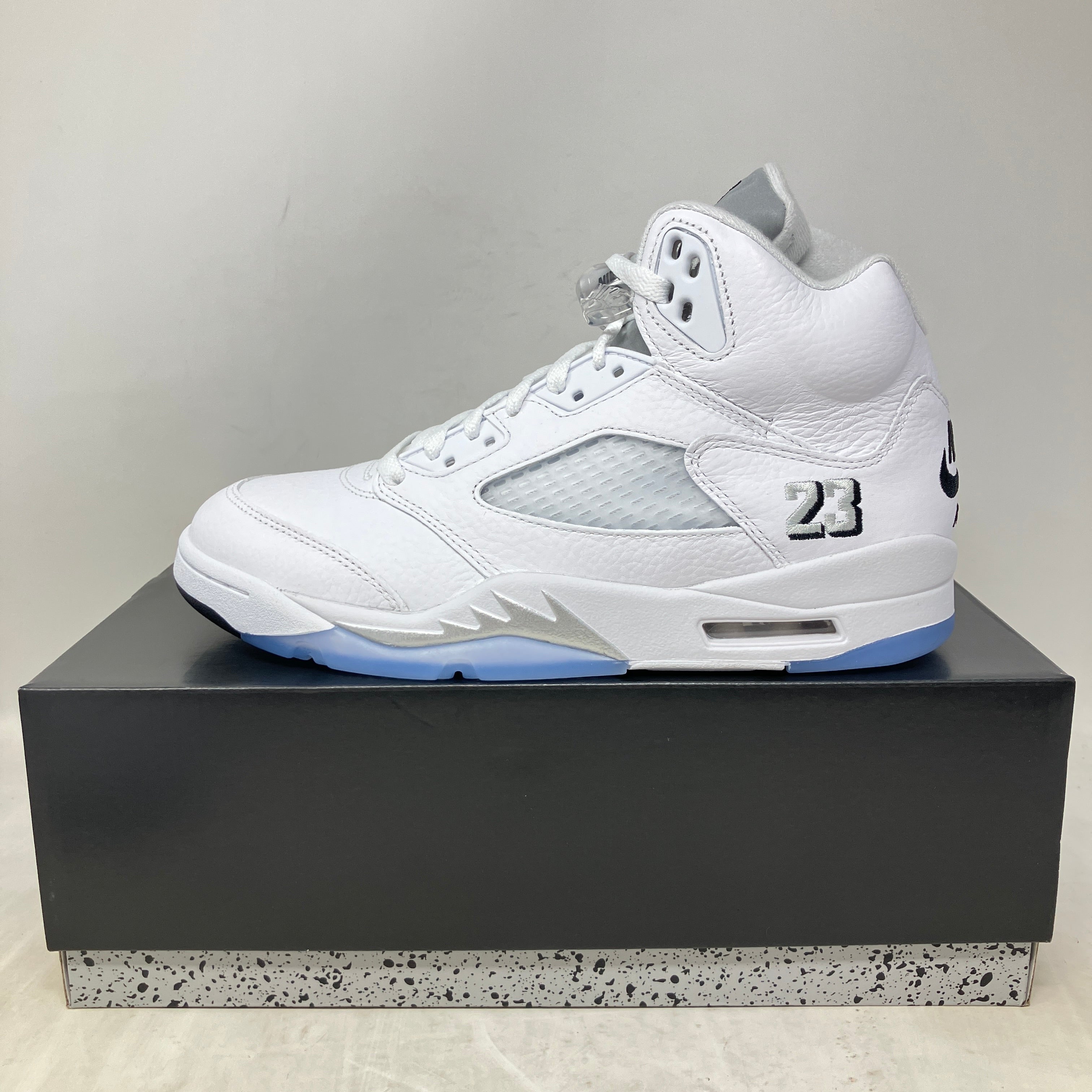 Jordan 5 Retro White Metallic (2026)