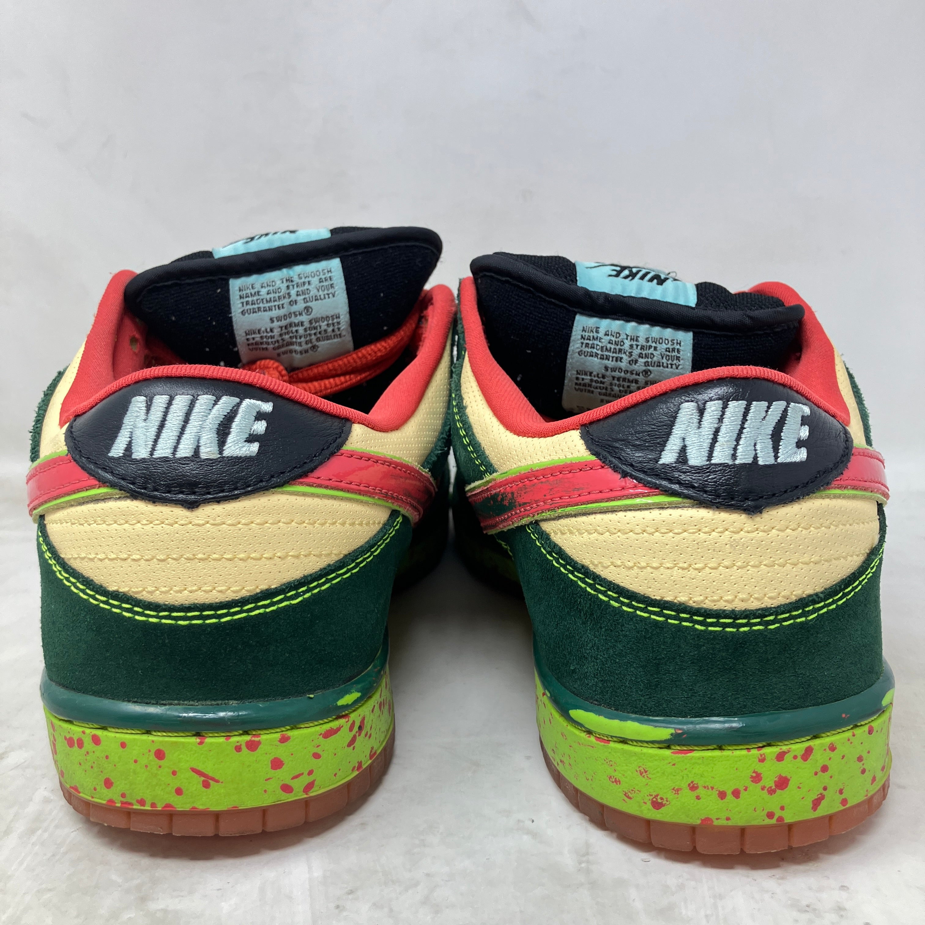 Nike SB Dunk Low Mosquito
