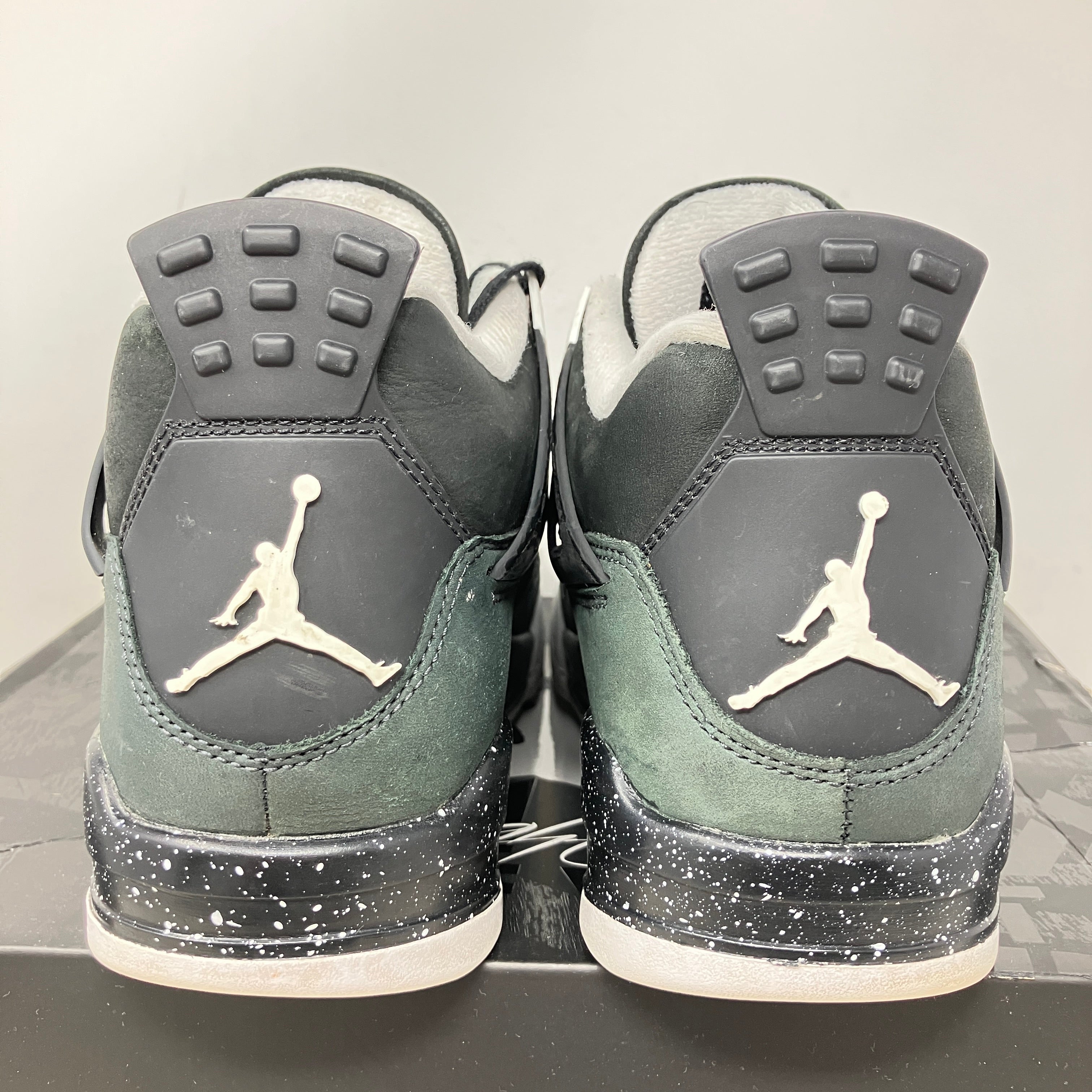 Jordan 4 Retro Fear (2024)