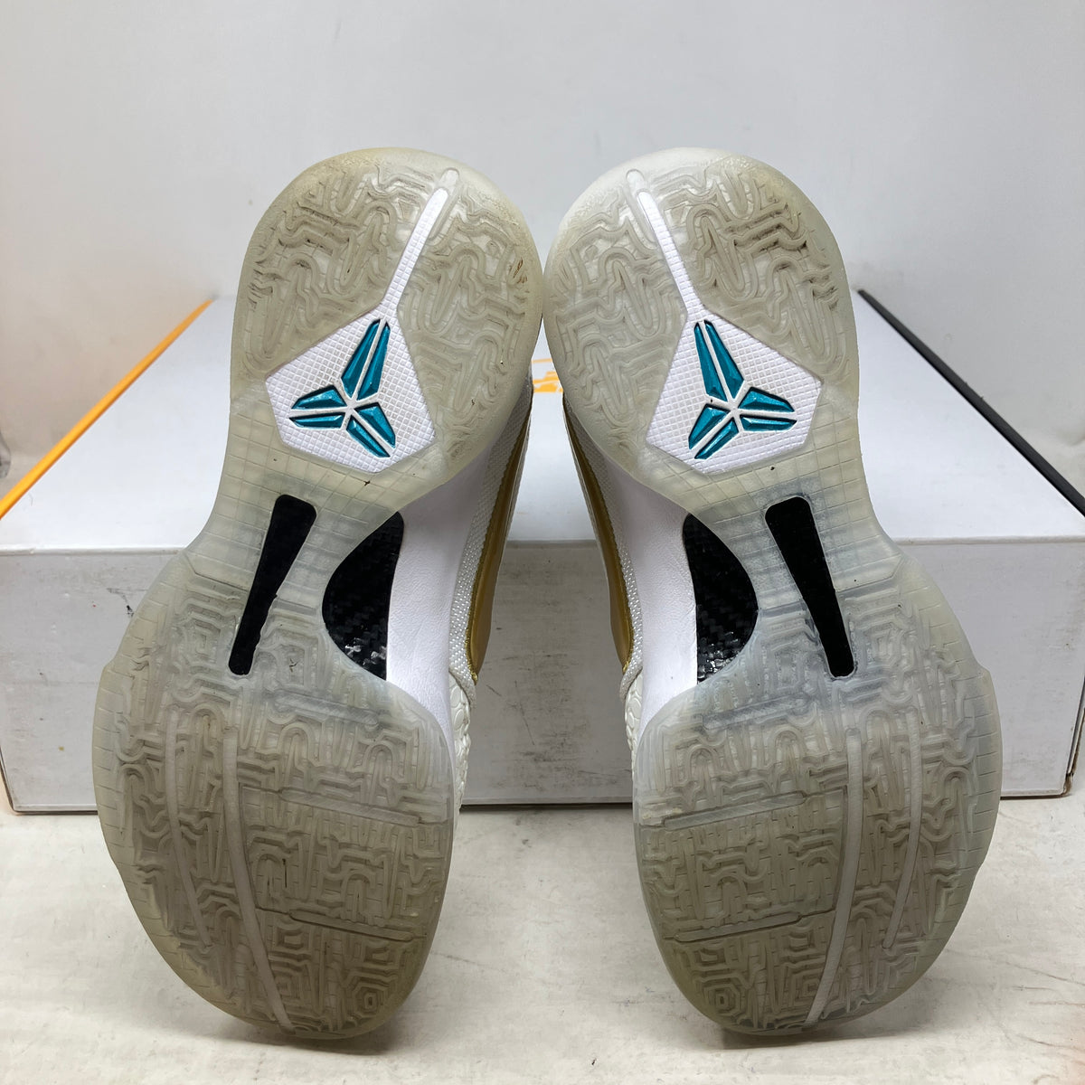 Nike Kobe 5 Protro Undefeated What If Pack