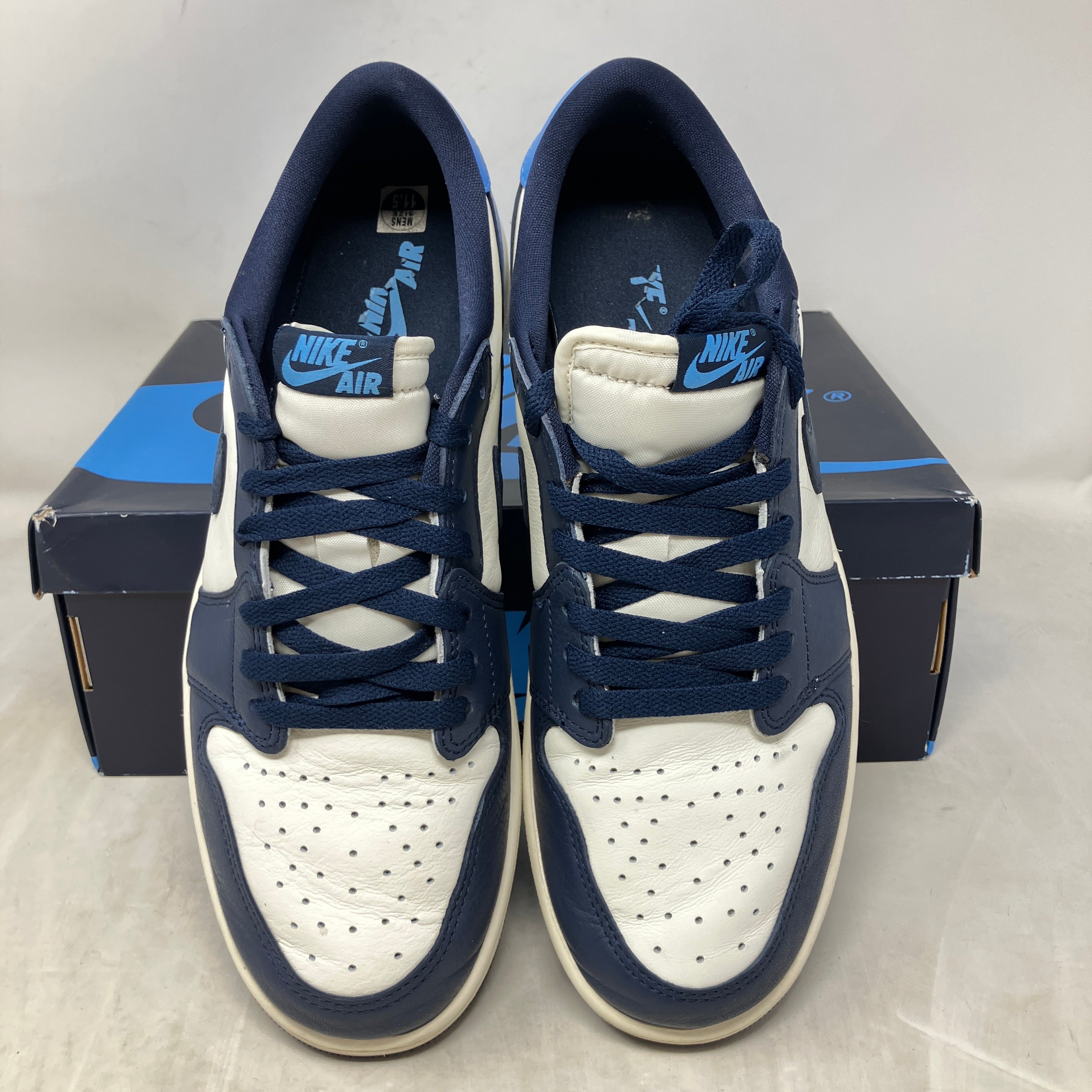 Jordan 1 Low OG Obsidian UNC