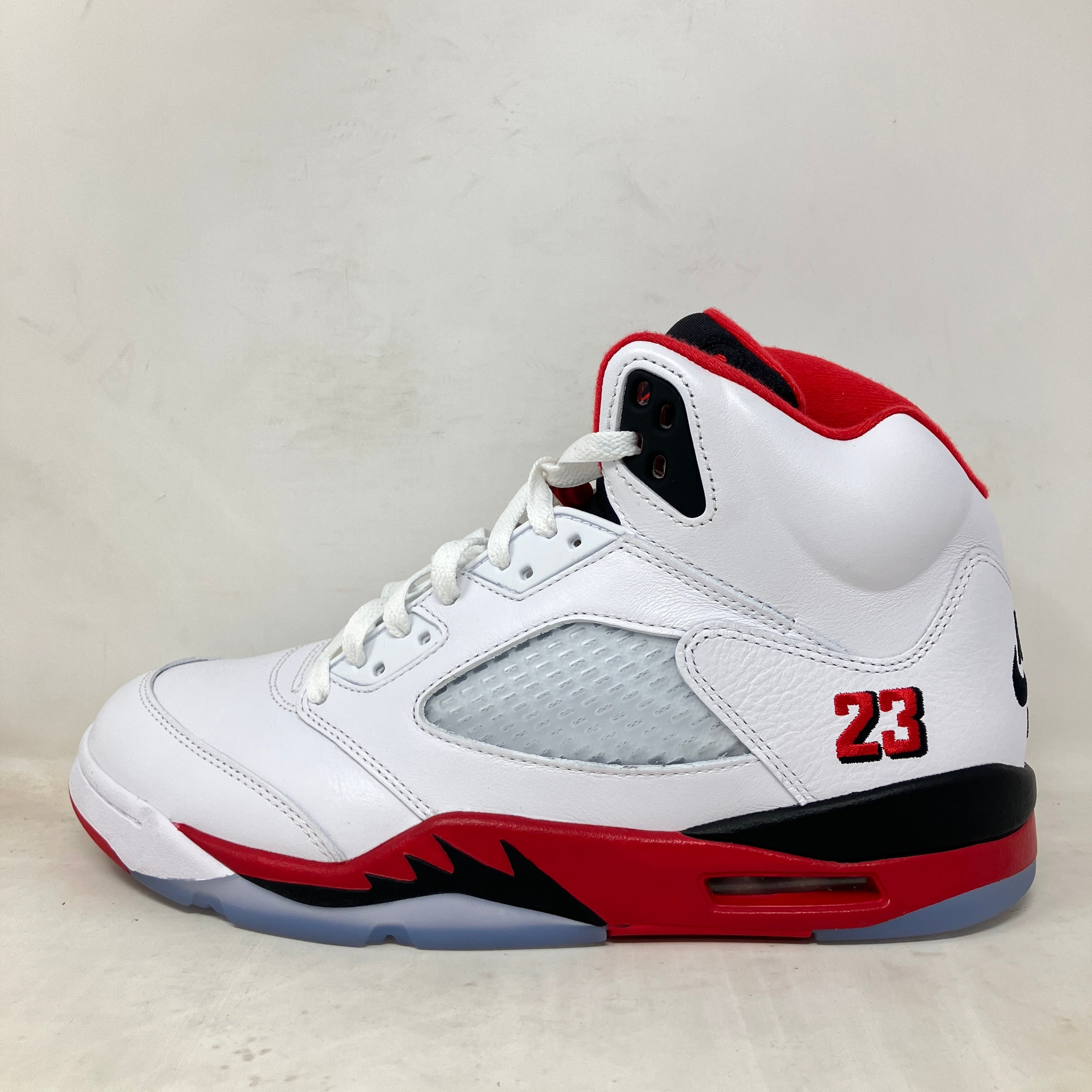 Jordan 5 Retro Fire Red Black Tongue (2025)