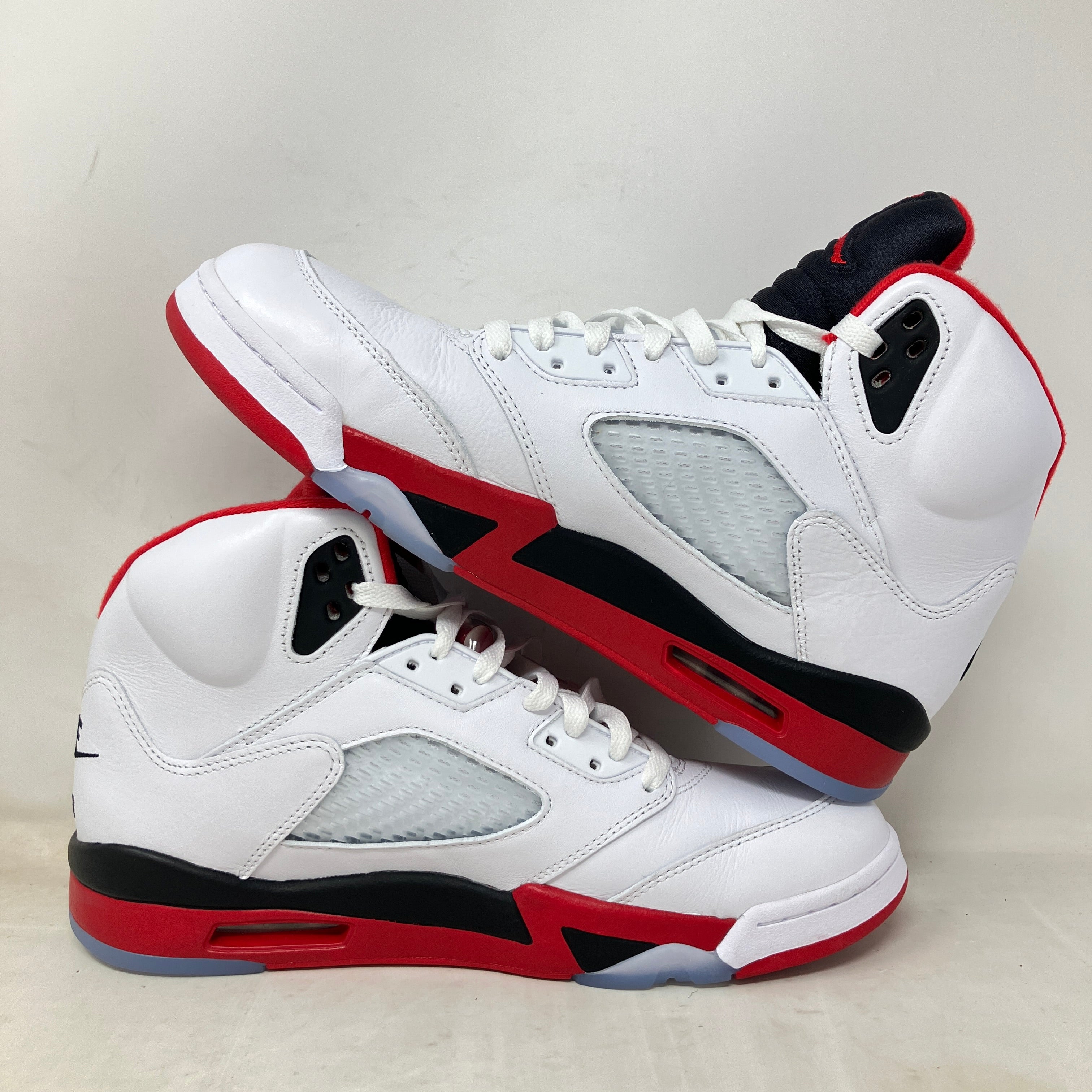 Jordan 5 Retro Fire Red Black Tongue (2025)